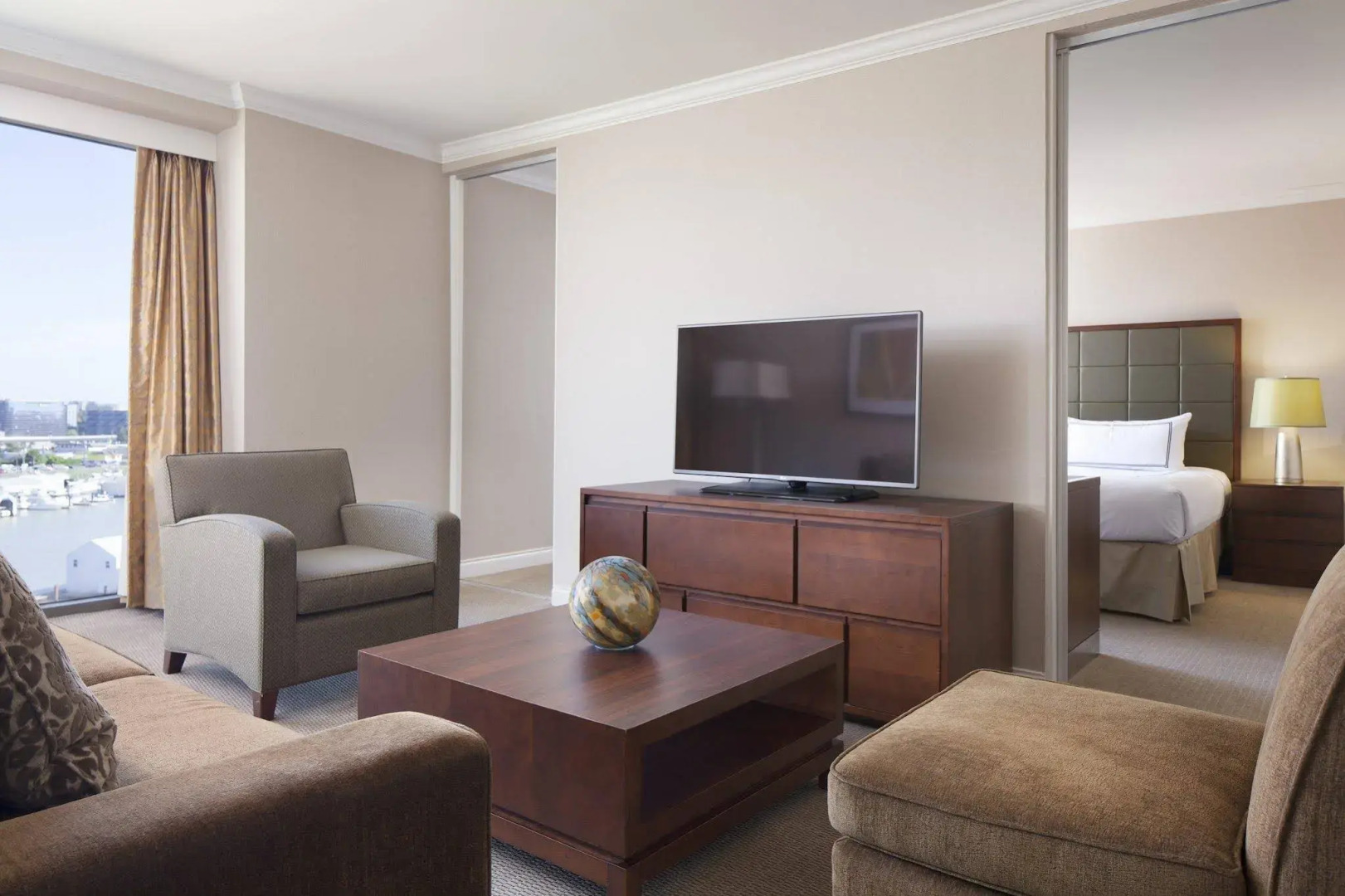 Radisson Blu Vancouver Airport Hotel & Marina