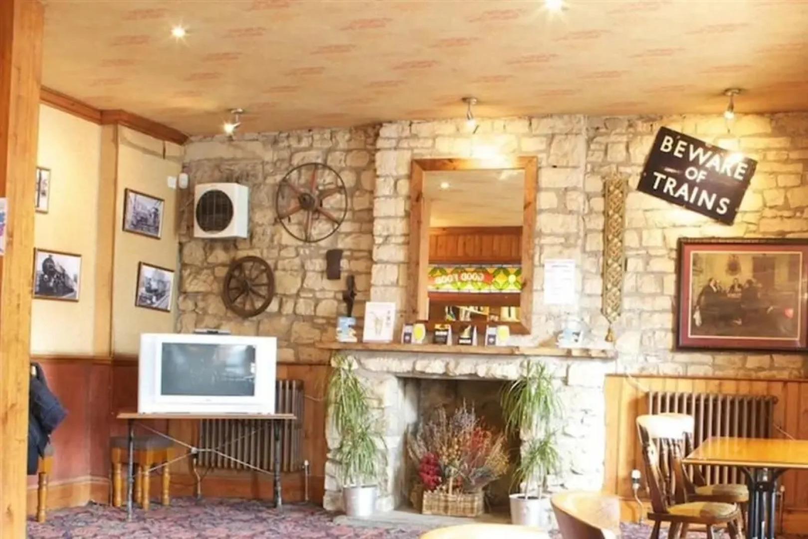 Radstock Hotel – RelaxInnz