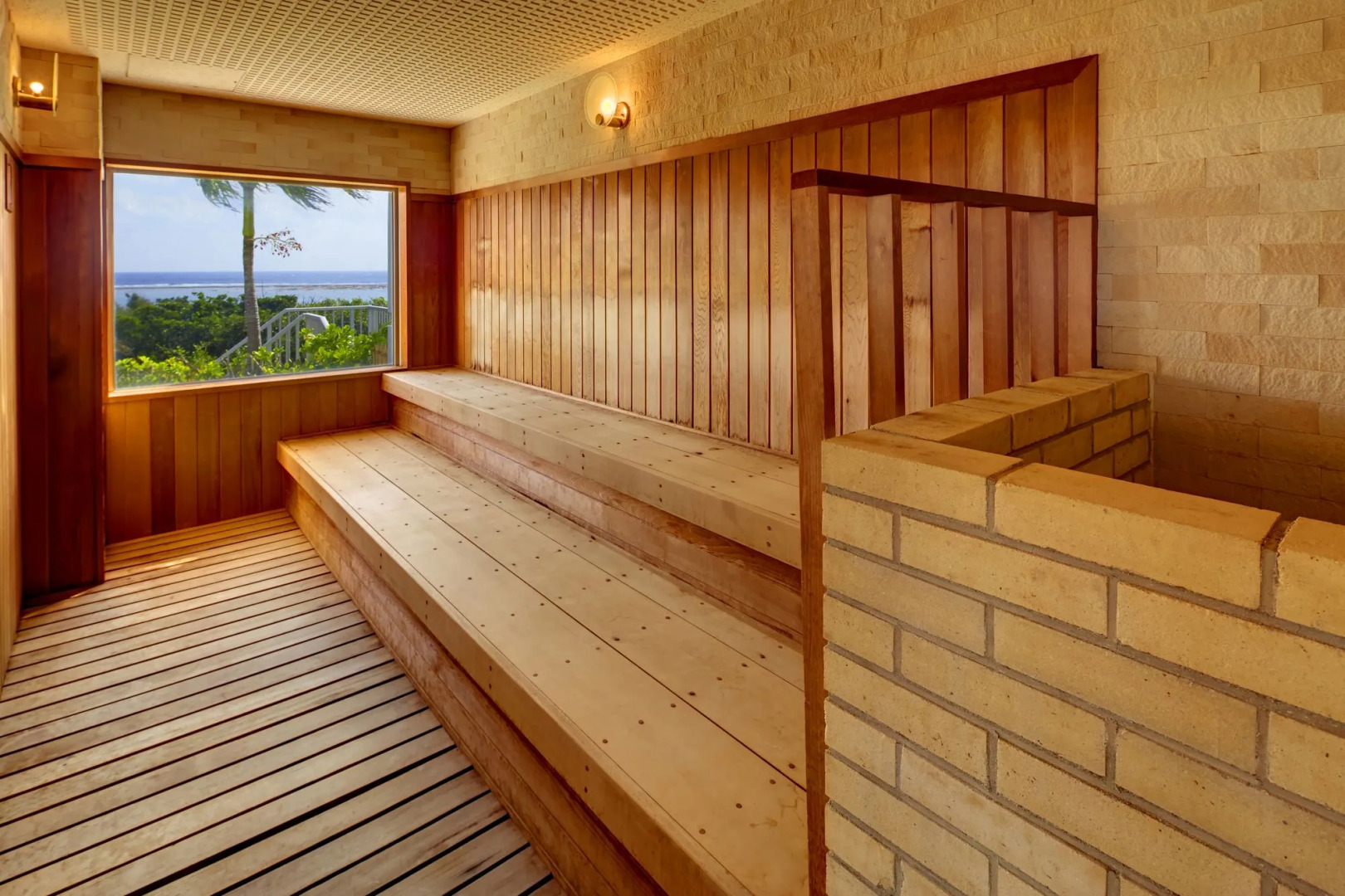 Отель ANA InterContinental Ishigaki Resort, an IHG Hotel