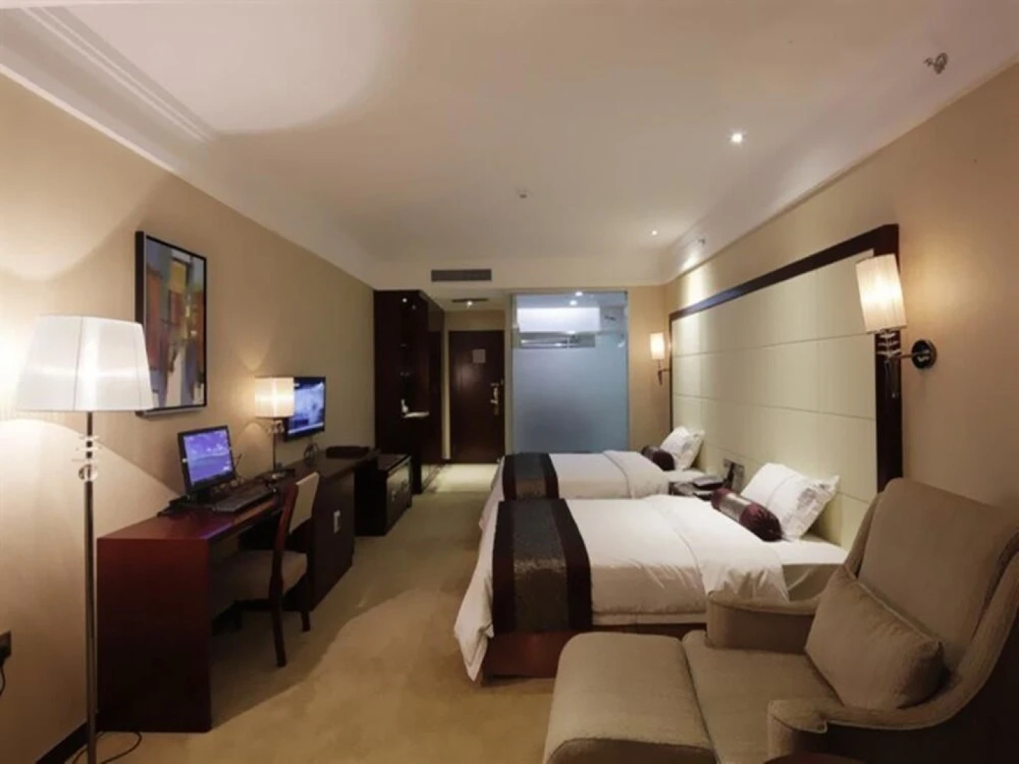 Ronghua International Hotel