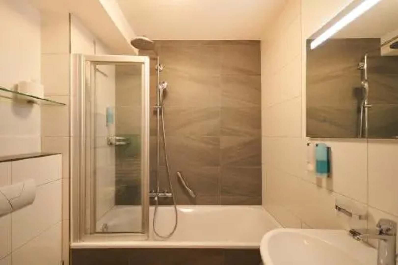 Gästehaus am Wasserschloss & Restaurant Wasserschloss Inzlingen