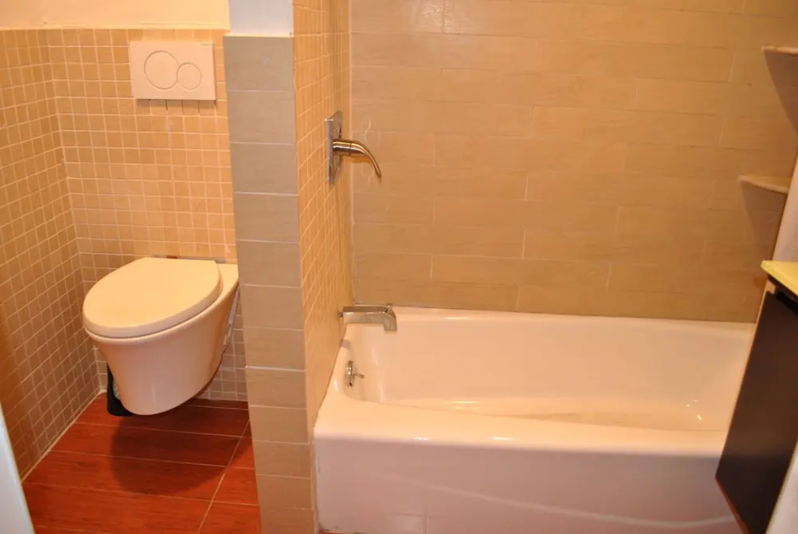 Newark Hansbury Multi Level House