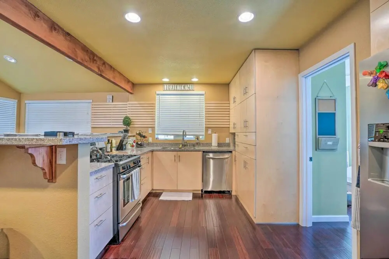 Cozy Cottage w/ Grill - 5 Mi to Mt Baldy Resort!