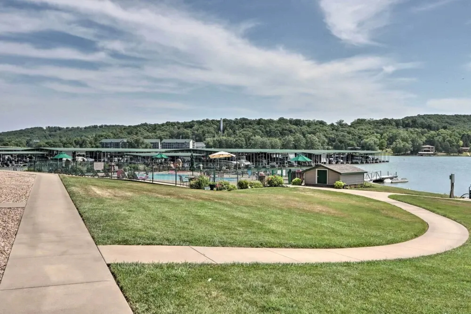 Boat Ramp, Dock & Slip: Step-free Camdenton Condo!