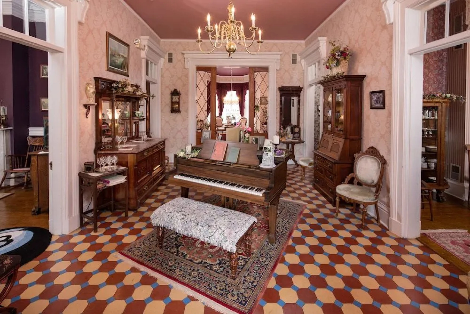 The Steamboat House Bed & Breakfast