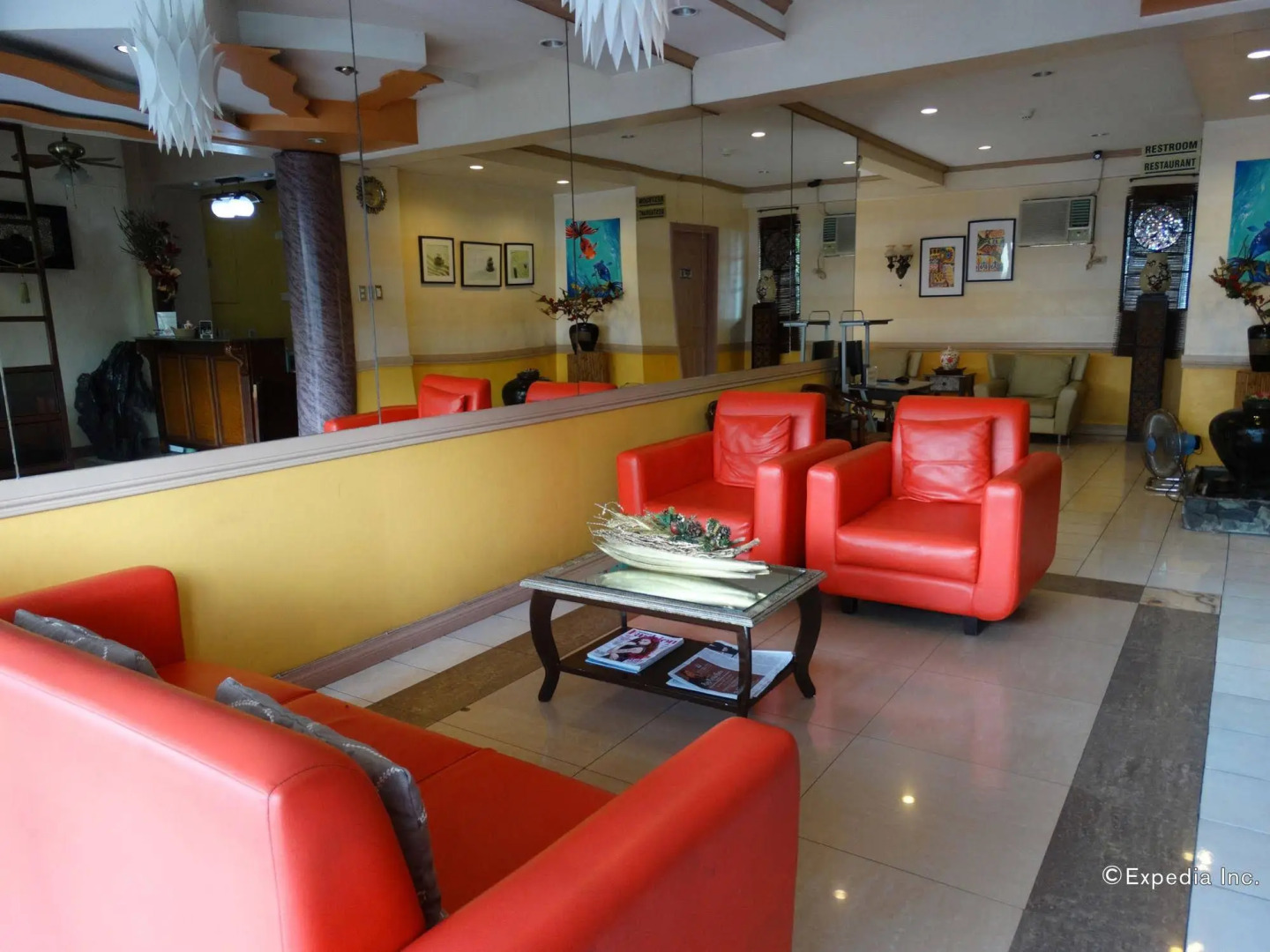 Sun Avenue Tourist Inn & Cafe