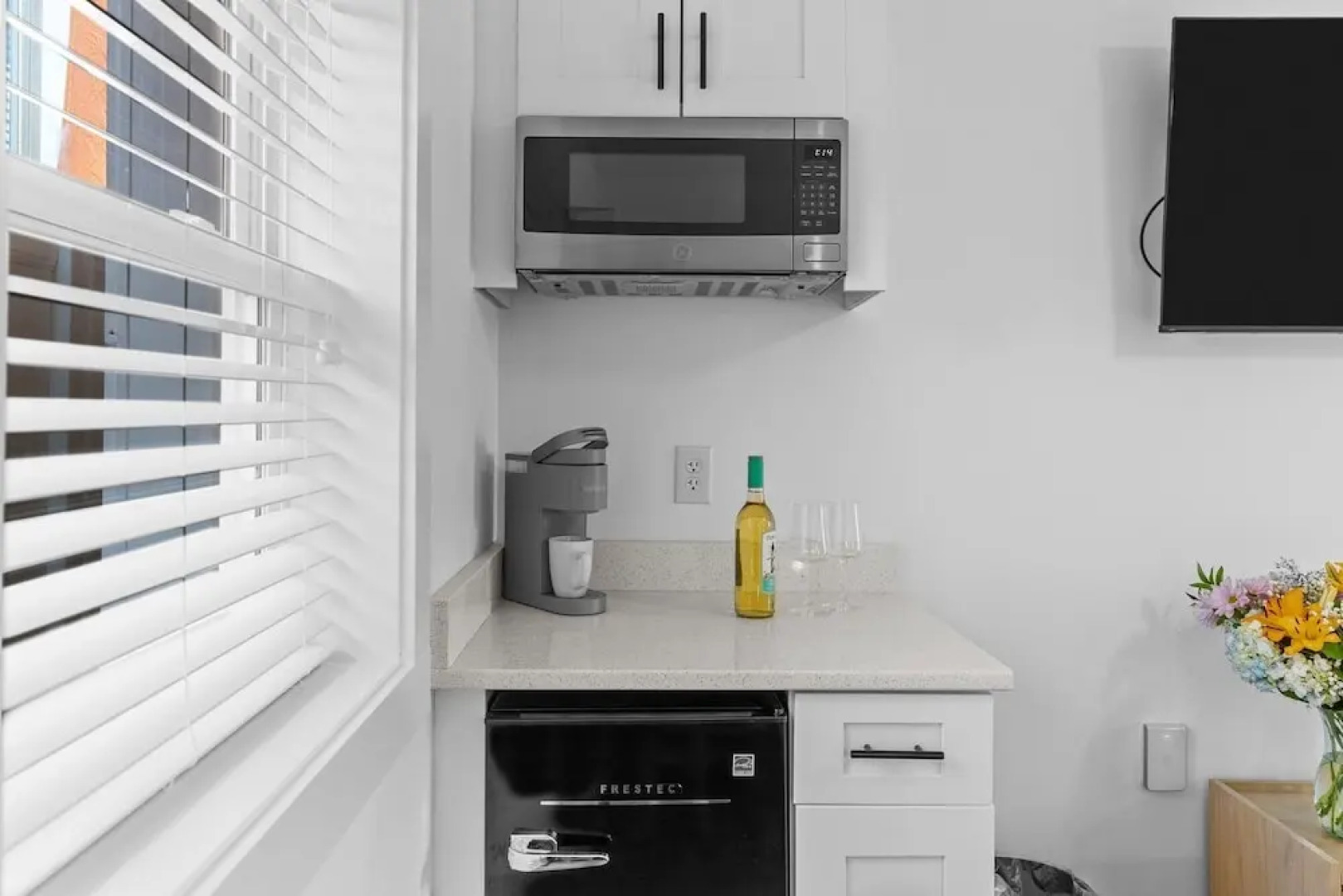 The Beach House Motel & Suites