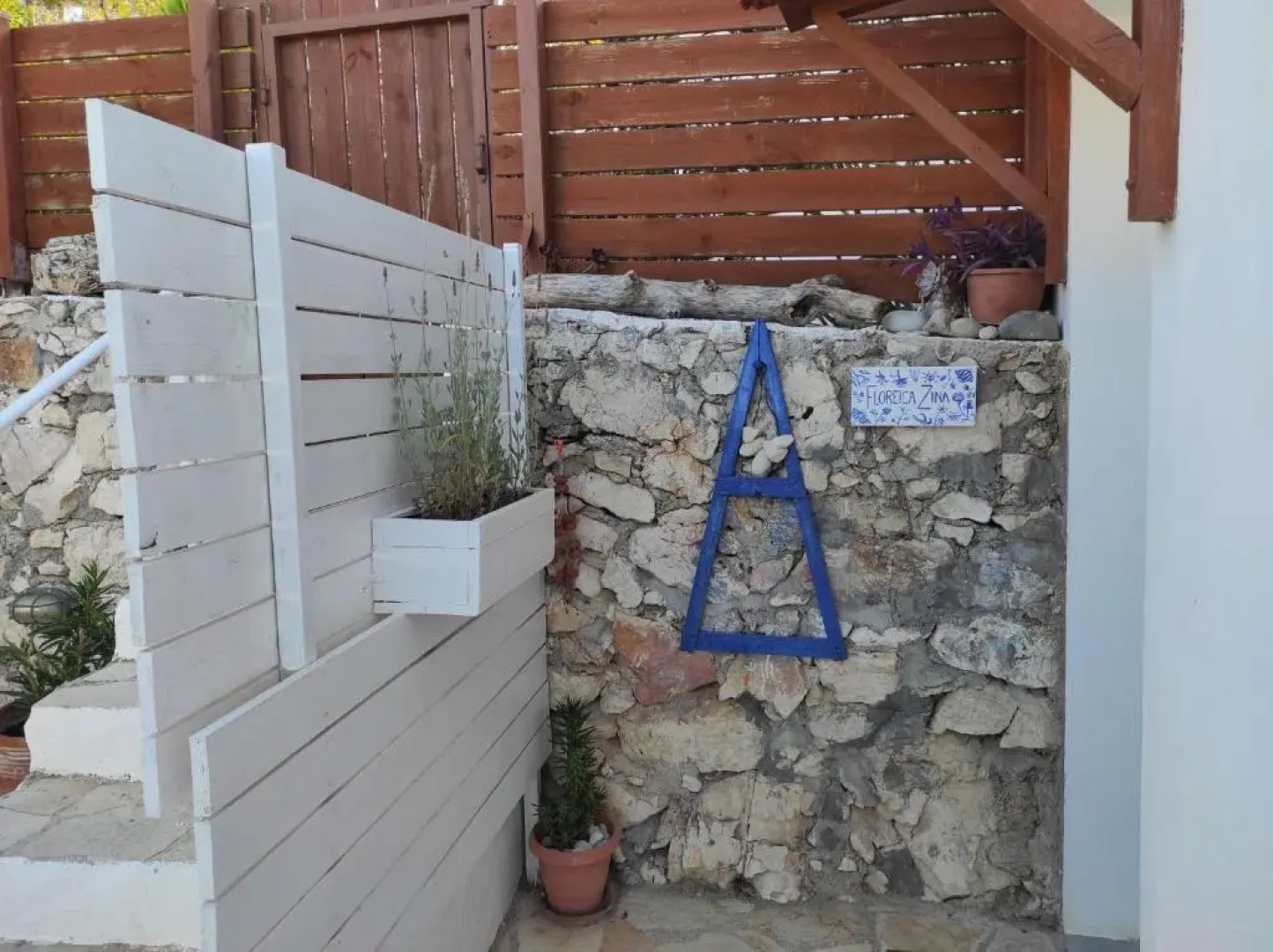 Floreica Studio By The Sea