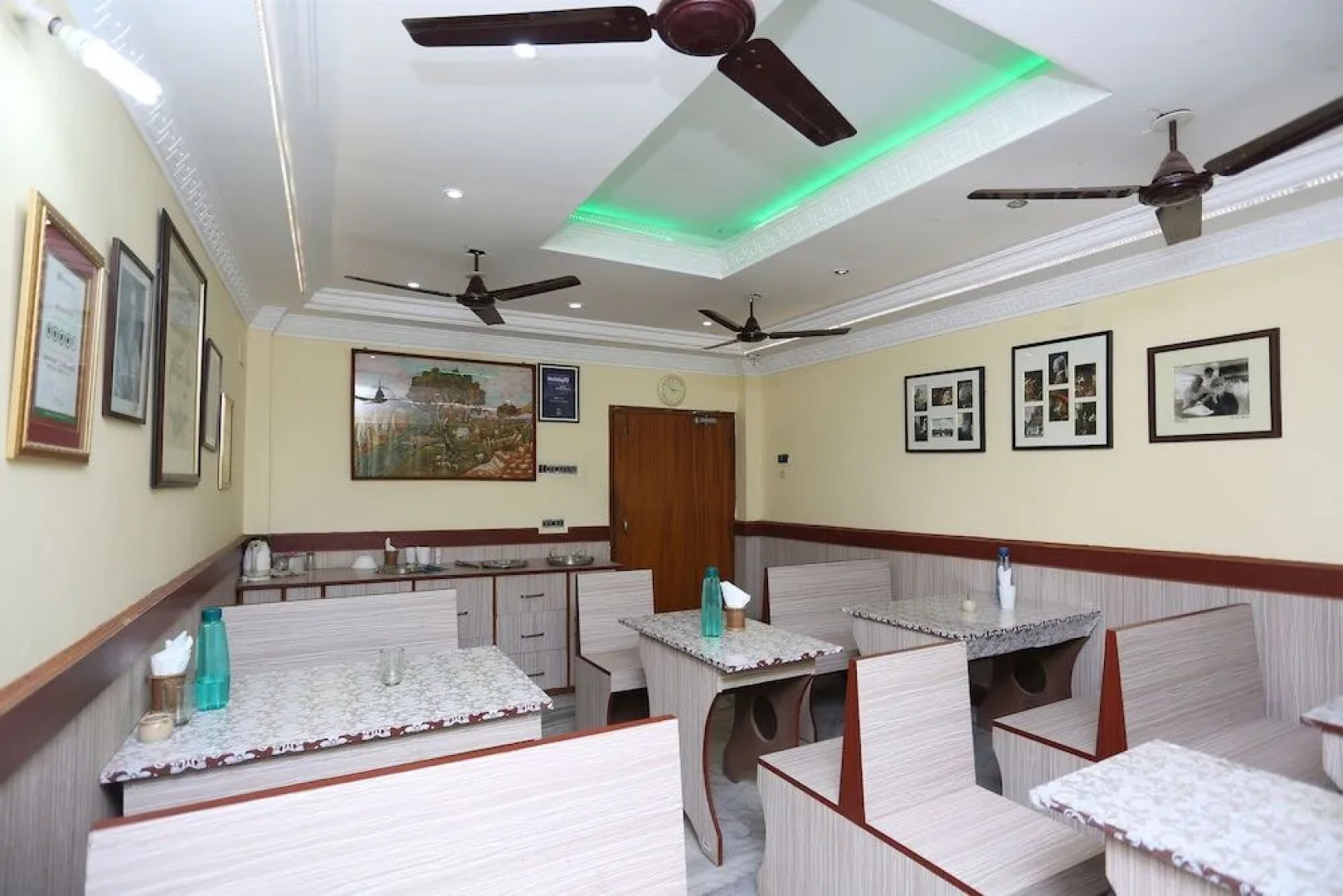 Rater Tara Diner Rabi by OYO Rooms