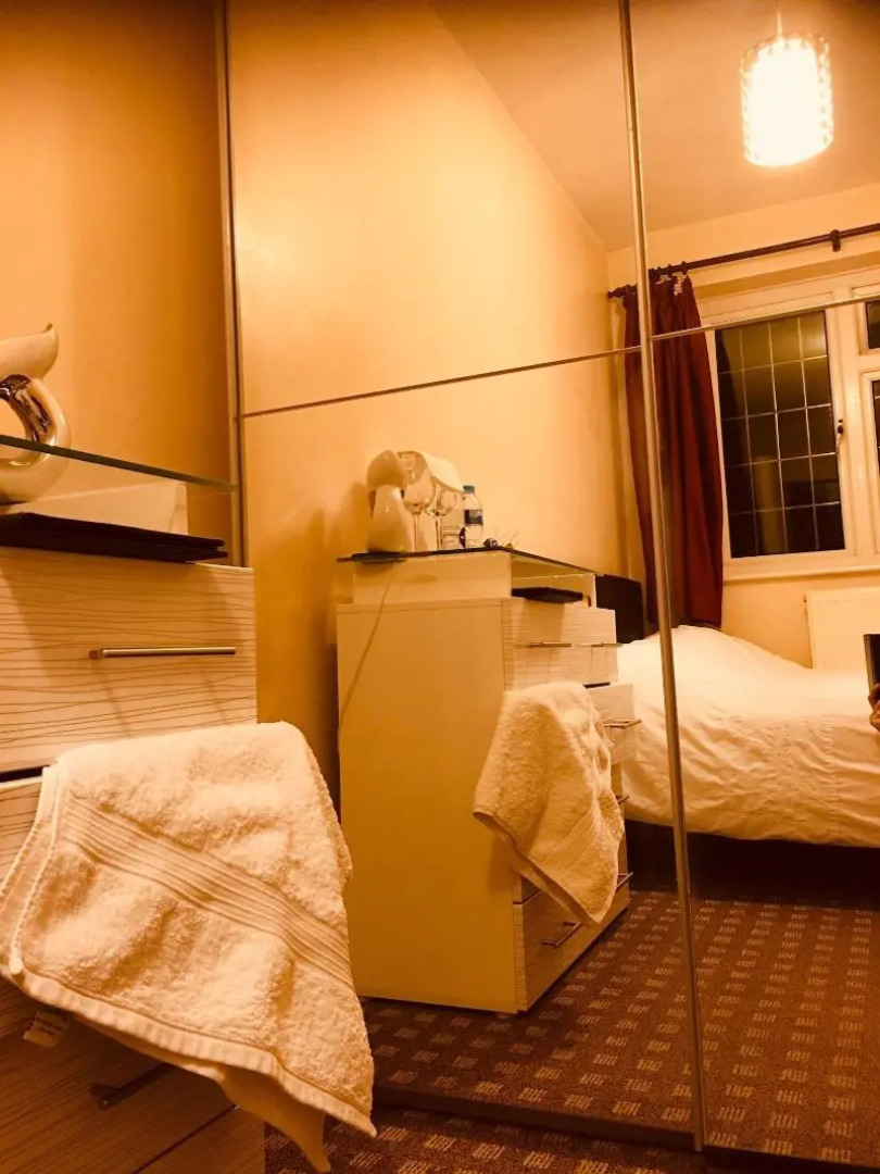 Bianca's House Hotel Heathrow Airport