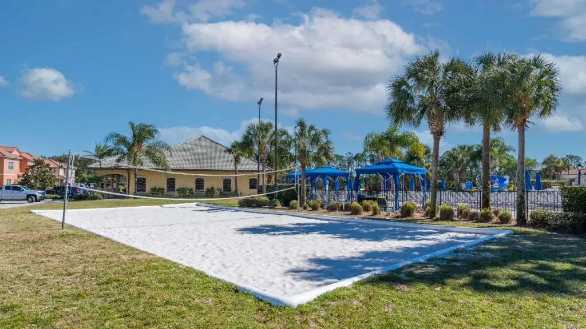 8946 Cuban Palm Road