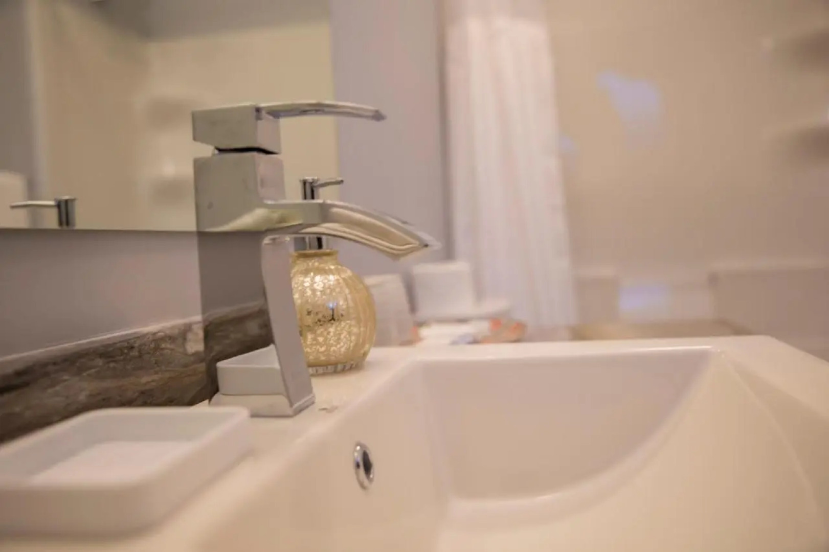 Downtown Whitehorse Deluxe 2 Bedroom Condo