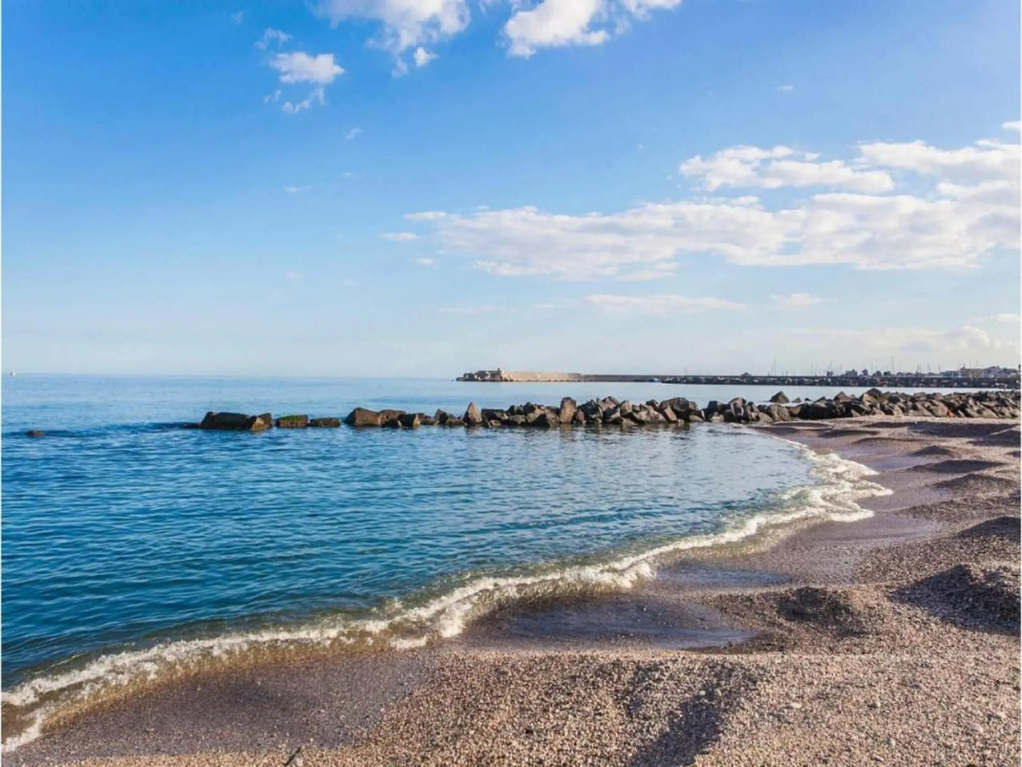 Charming chalet in Sicily with a swimming pool