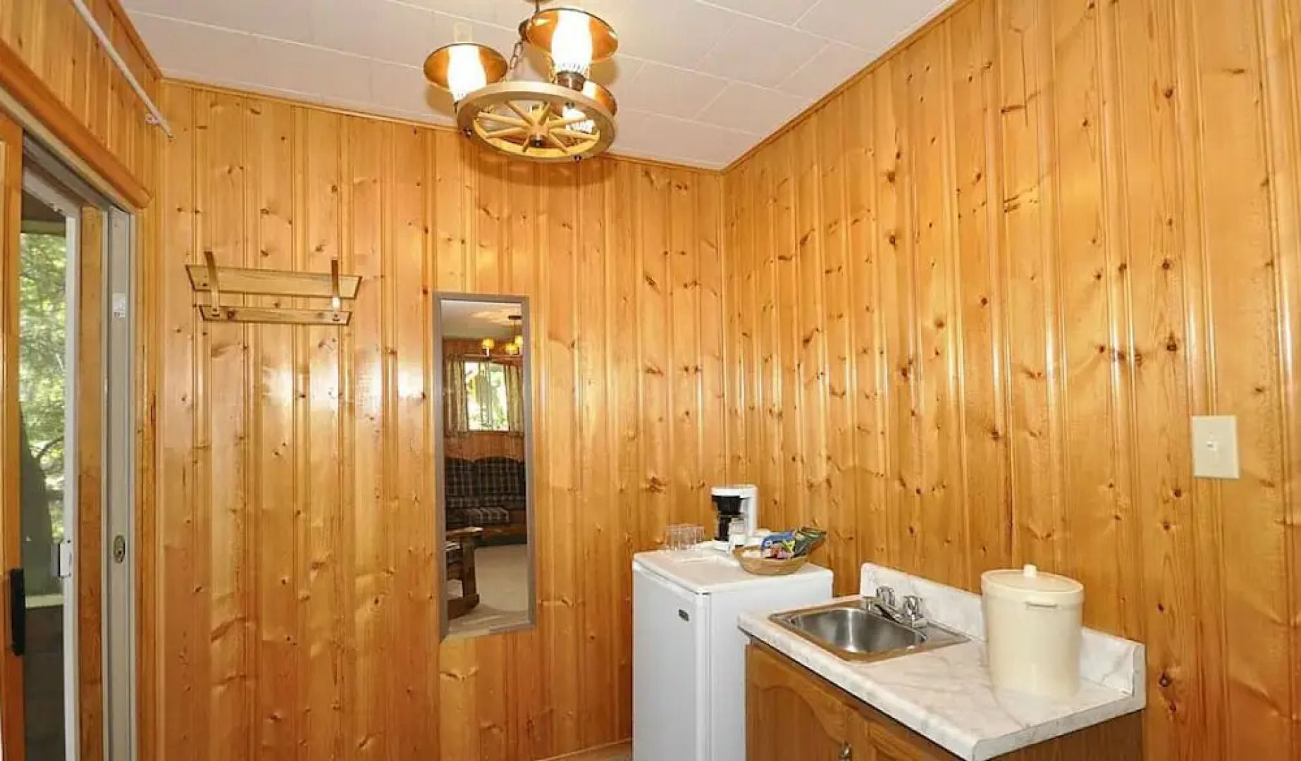 Chaudière Lodge - Boat Access Only