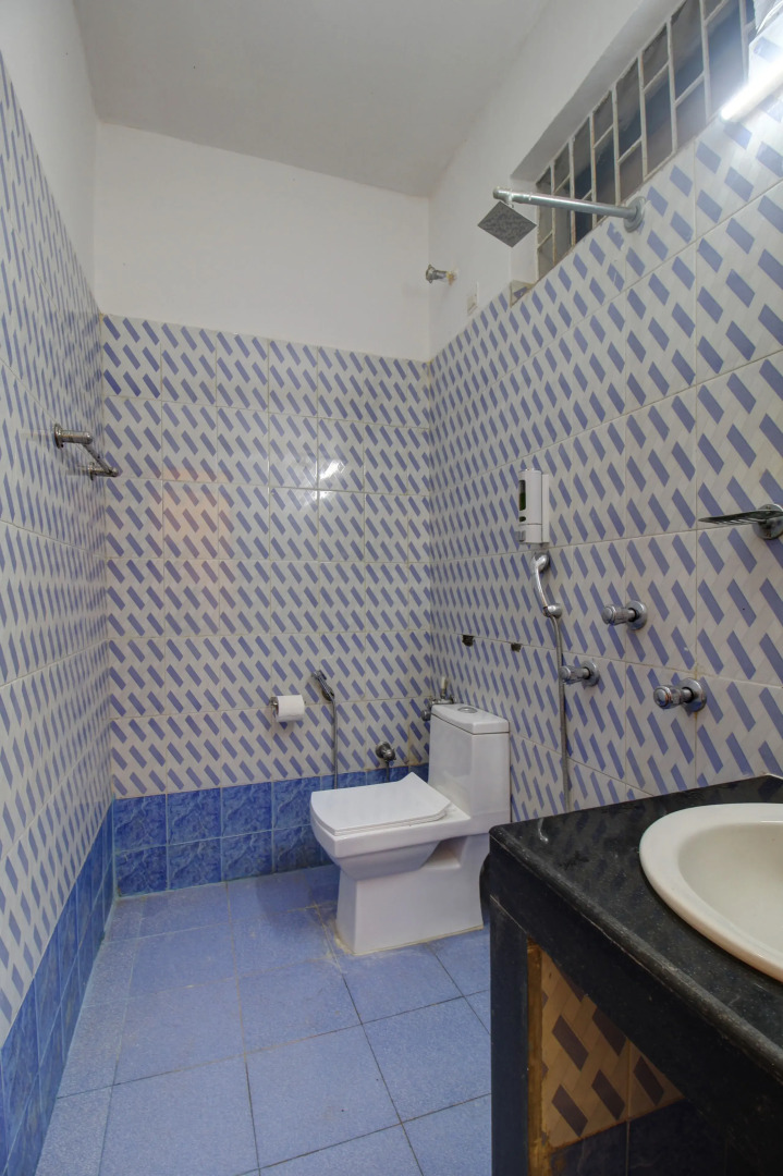 Hotel Pleasure Inn near Turtle Beach- Morjim