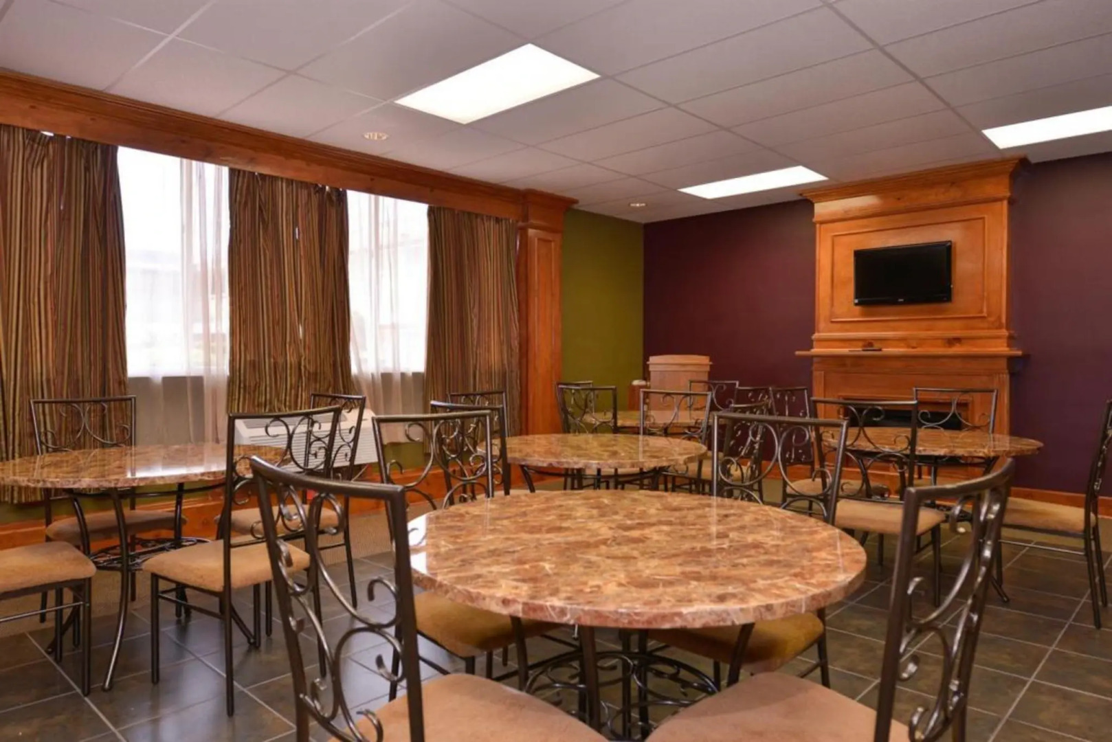 Americas Best Value Inn & Suites Kansas City