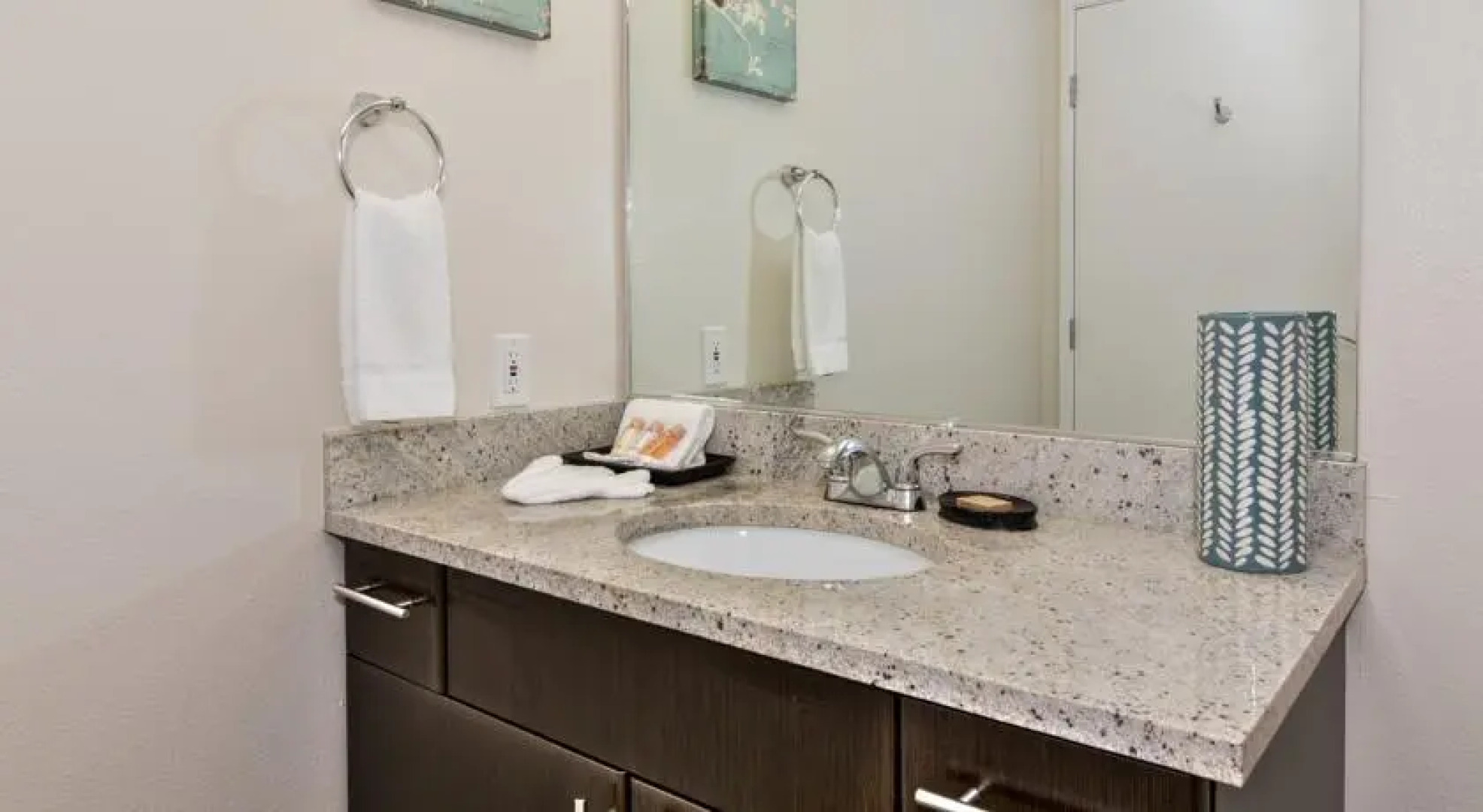 Essex by Stay Alfred