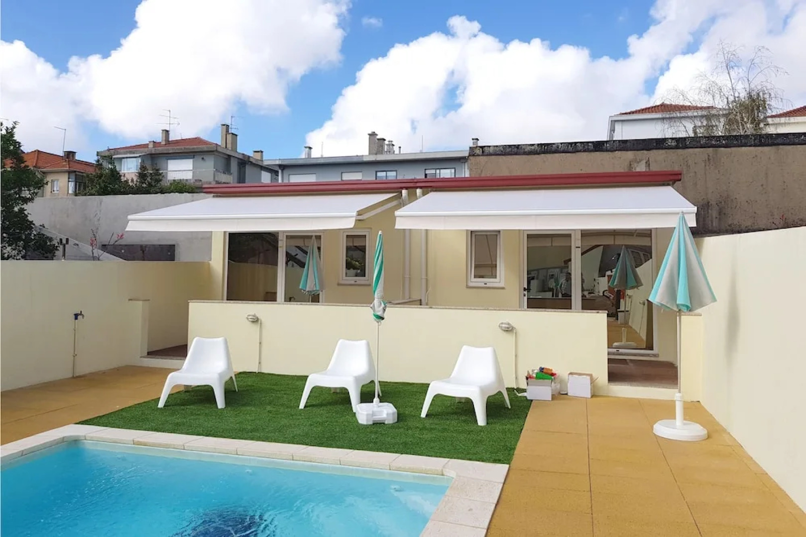 731 Costa Cabral Metro Residence