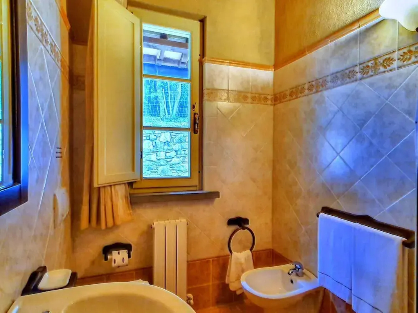 Spacious Apartment With Bubble Bath