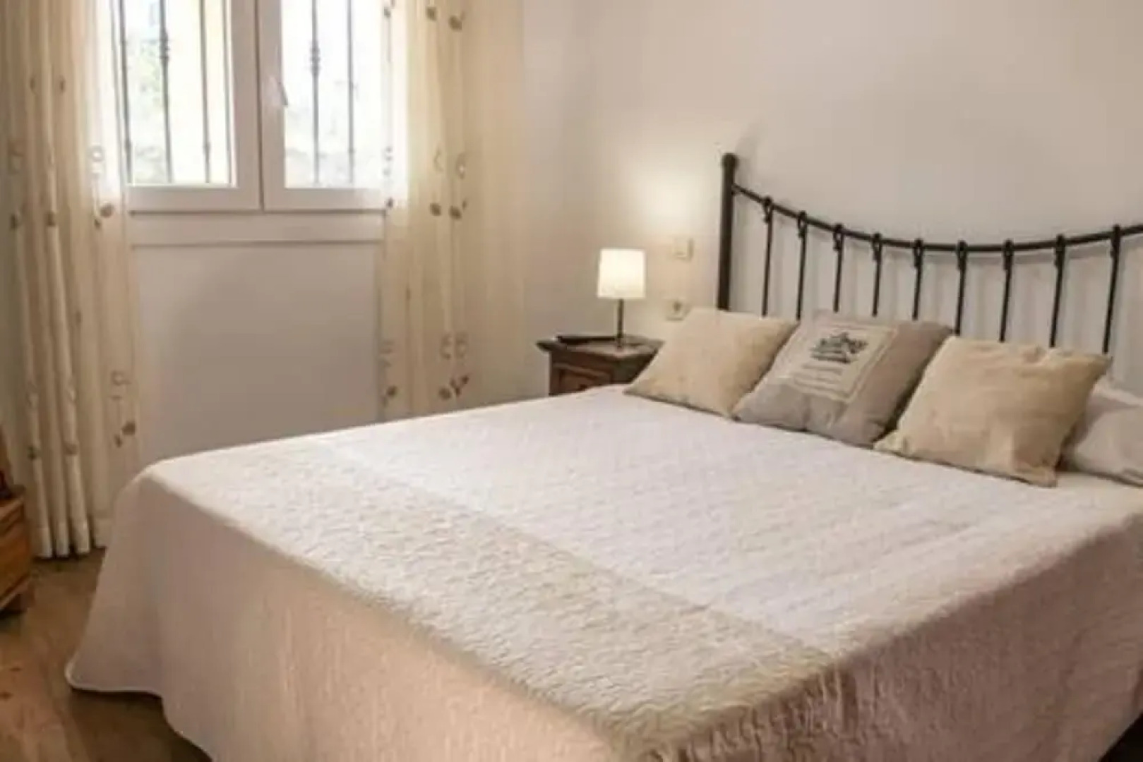 Elegante y Luminoso Piso Reci n Reformado