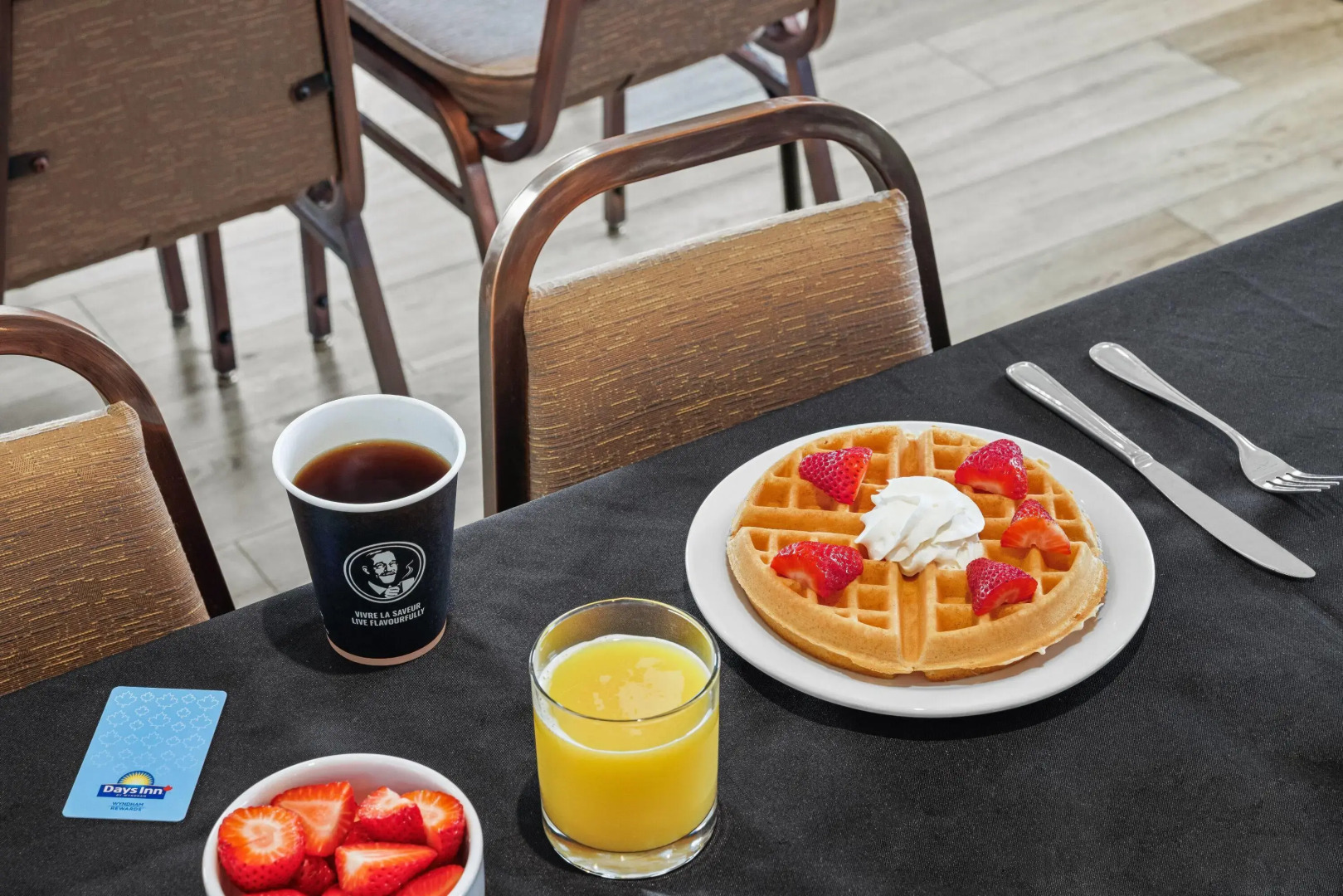 Days Inn & Suites by Wyndham Winkler