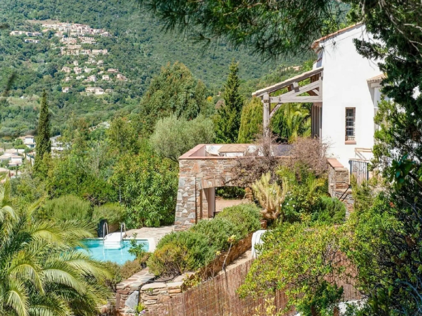 Villa in Cavalaire With Sea View & Pool