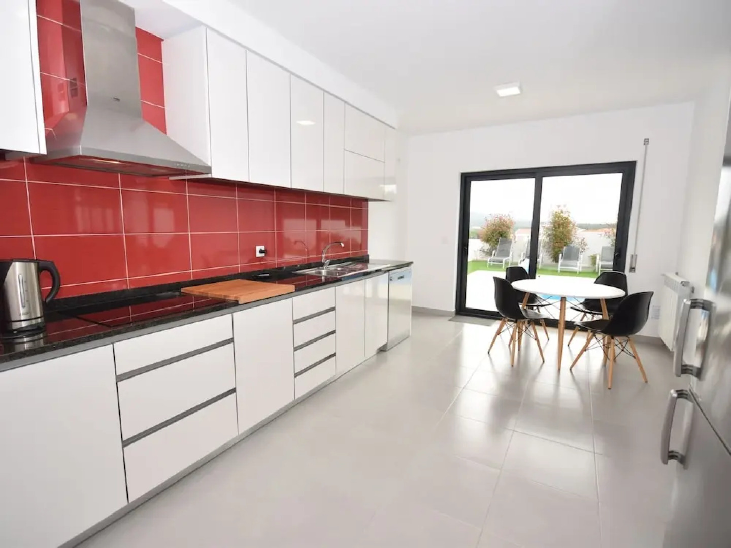 Holiday Home; Nazare Beach for Surfing