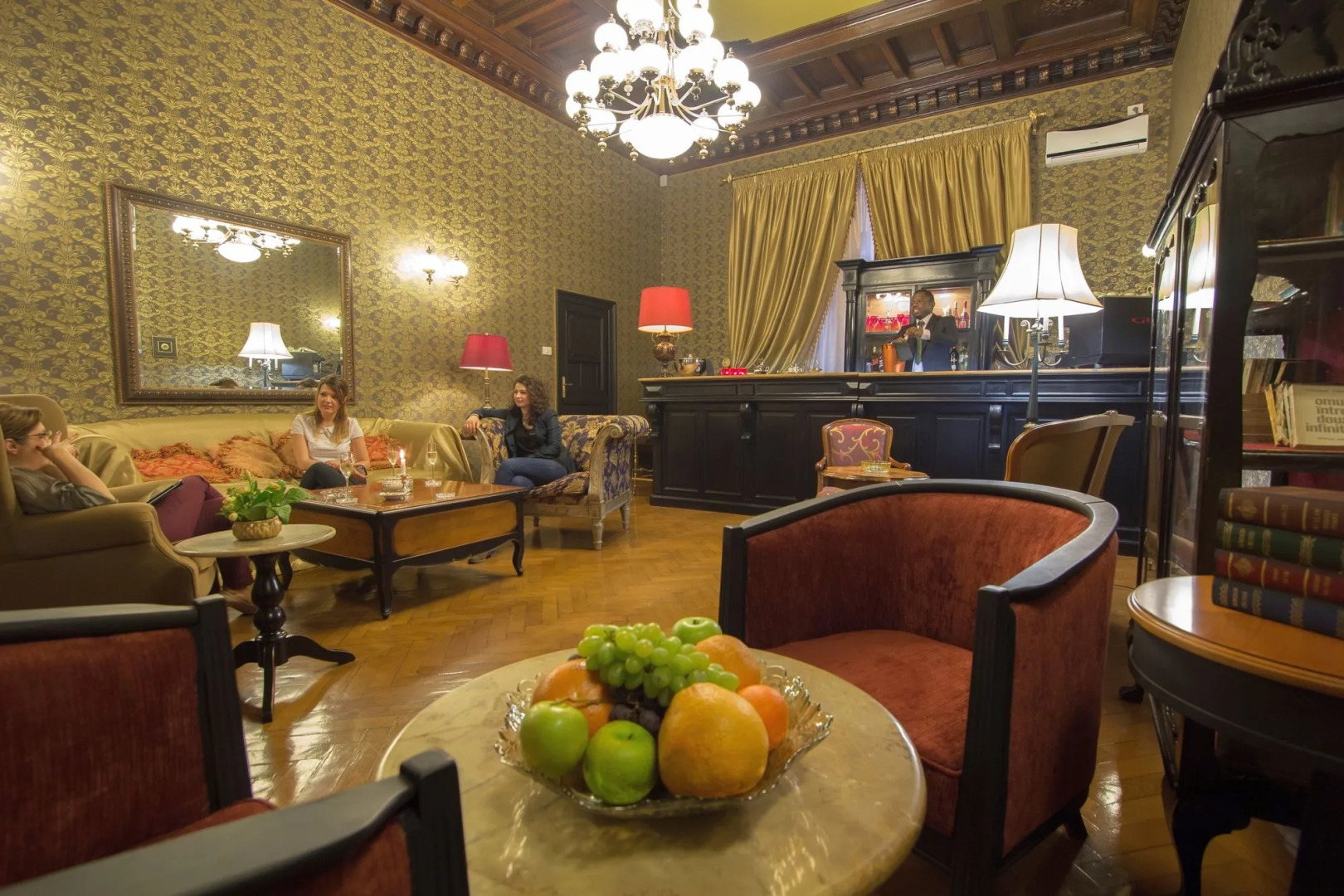 Grand Boutique Hotel