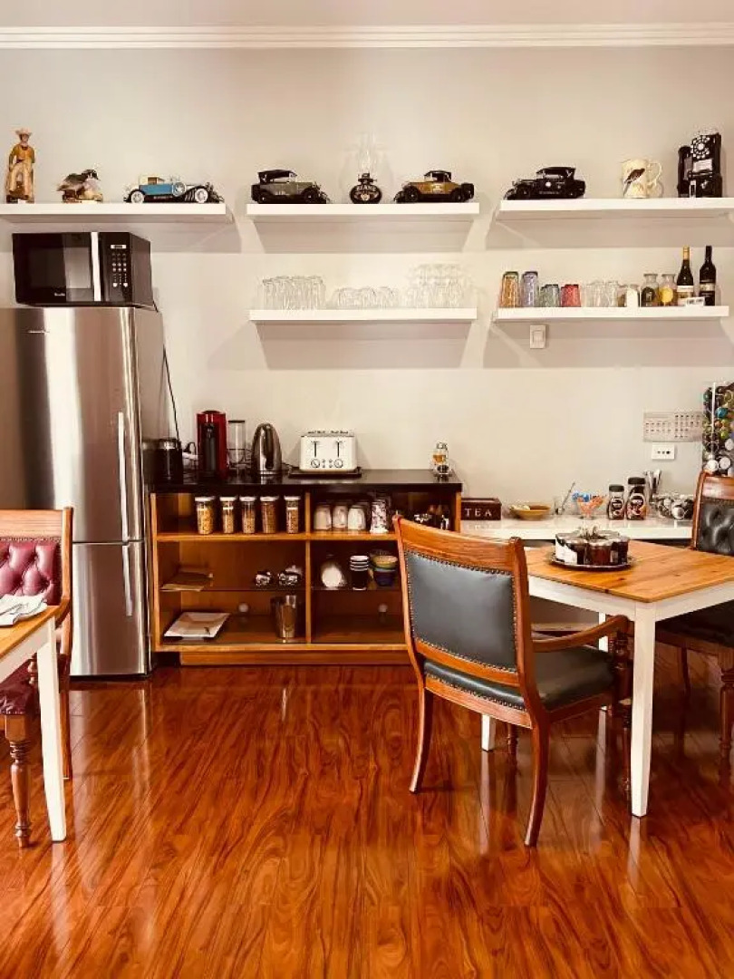 Gundaroo Manor Bed & Breakfast