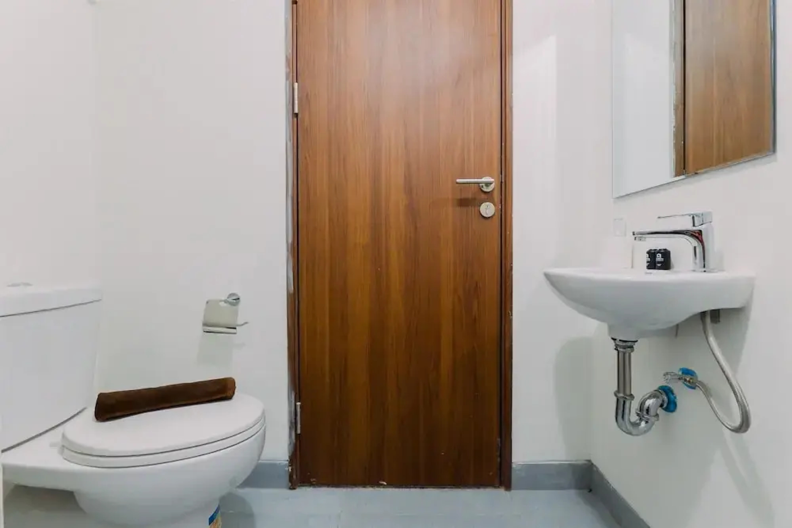 Homey Studio At Lrt City Sentul - Royal Sentul Park Apartment