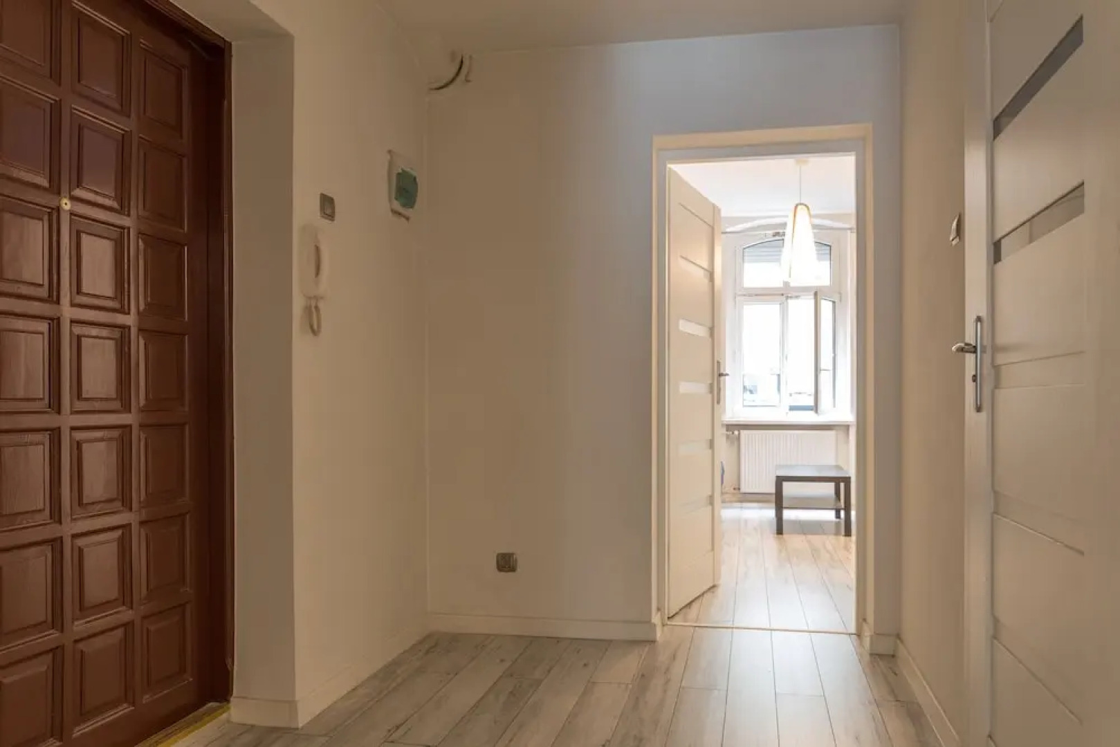 Follow the rabbit Apartment