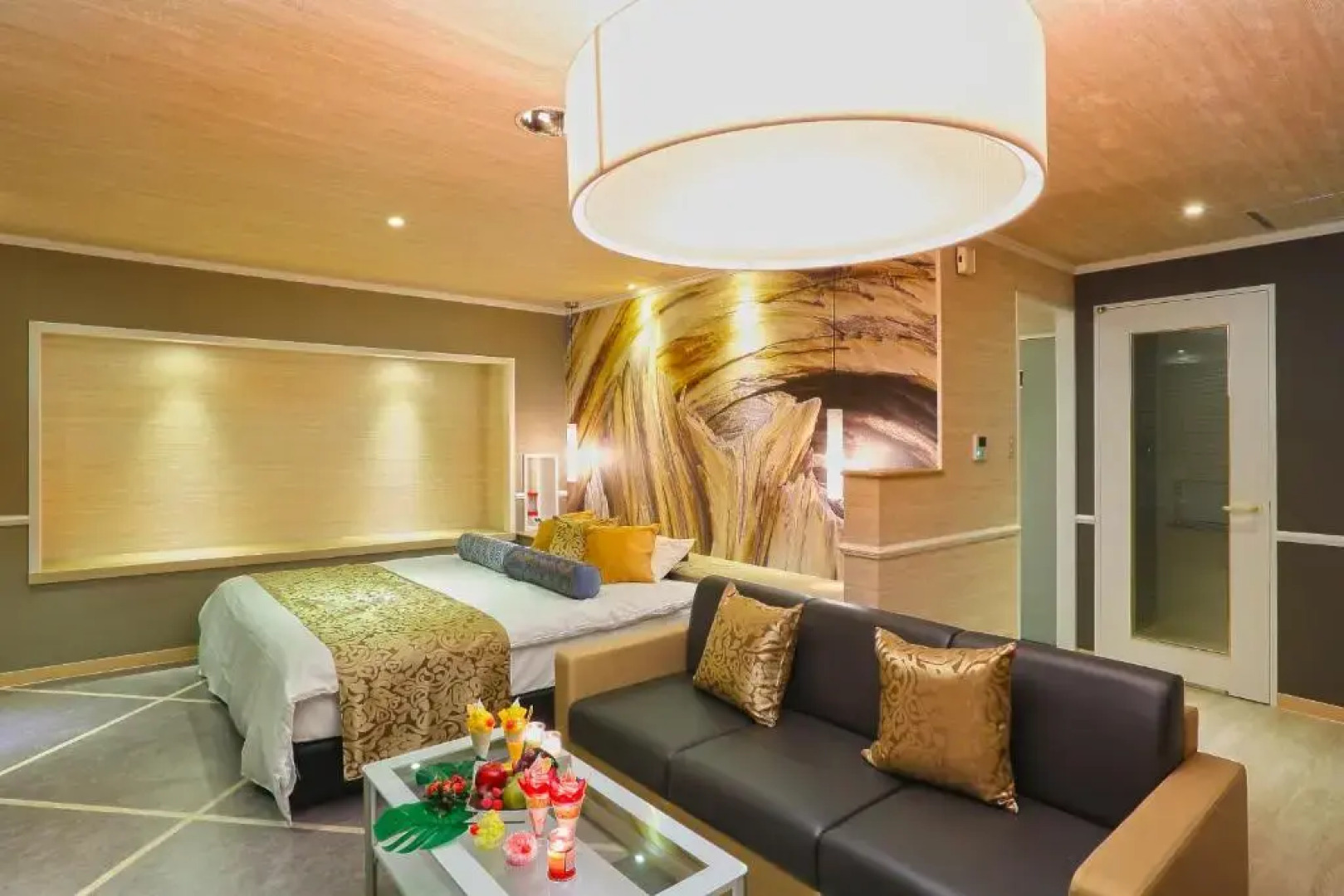 HOTEL A LA MODE - Adult Only