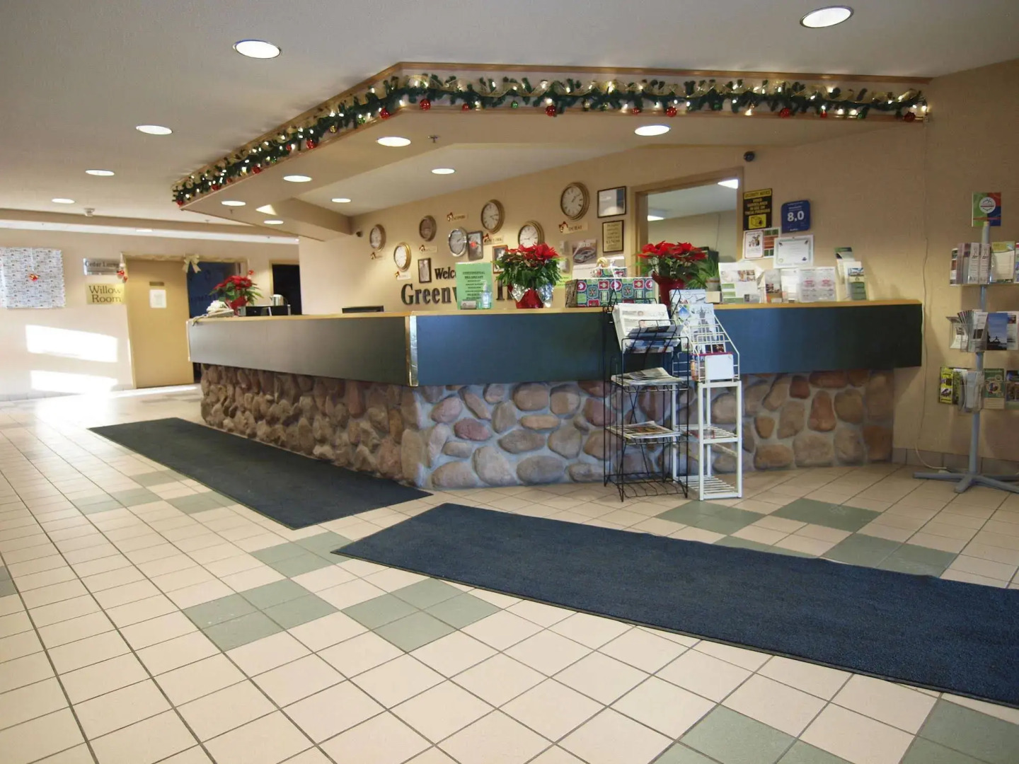 Travelodge by Wyndham Lacombe