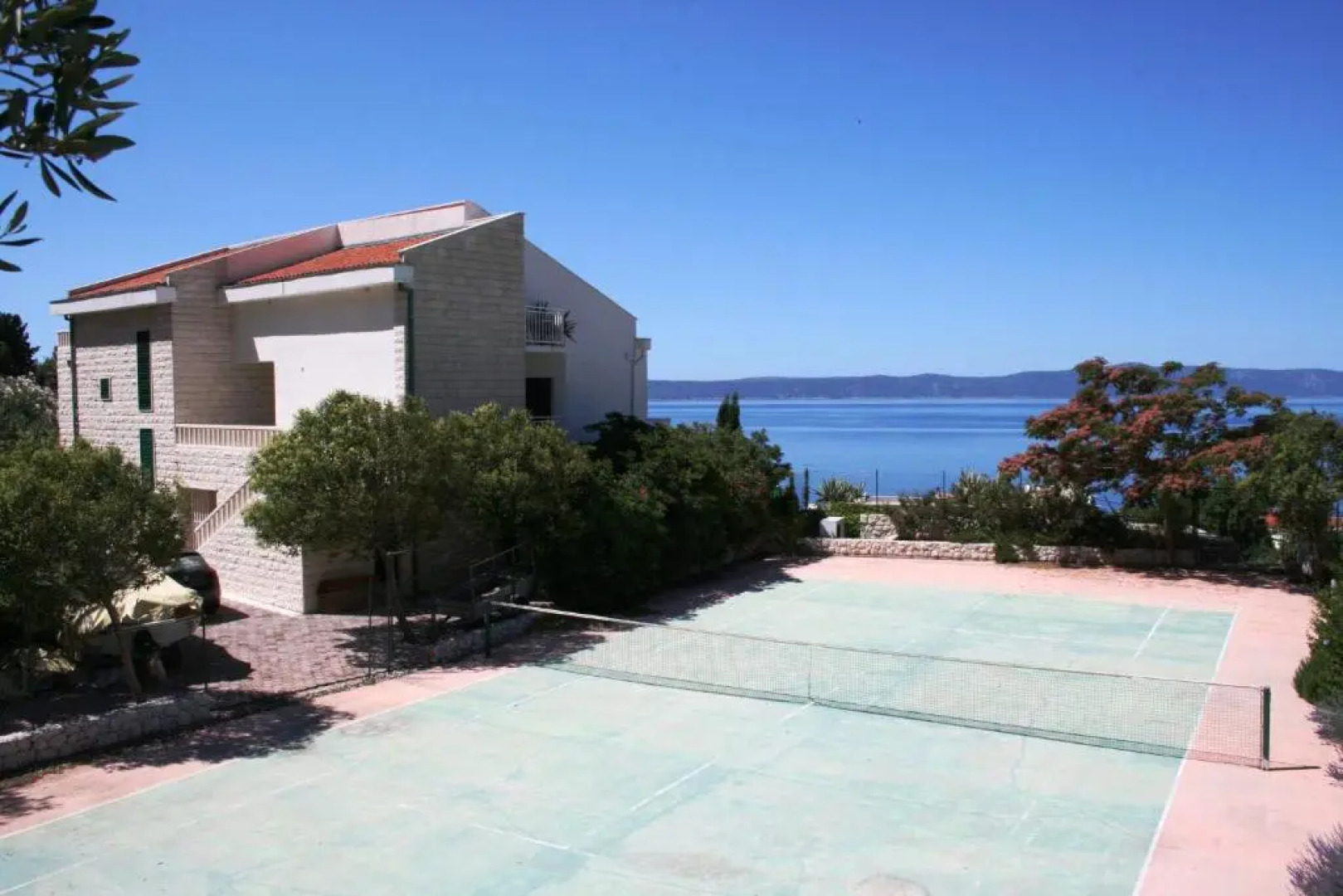 Grand View Apartments