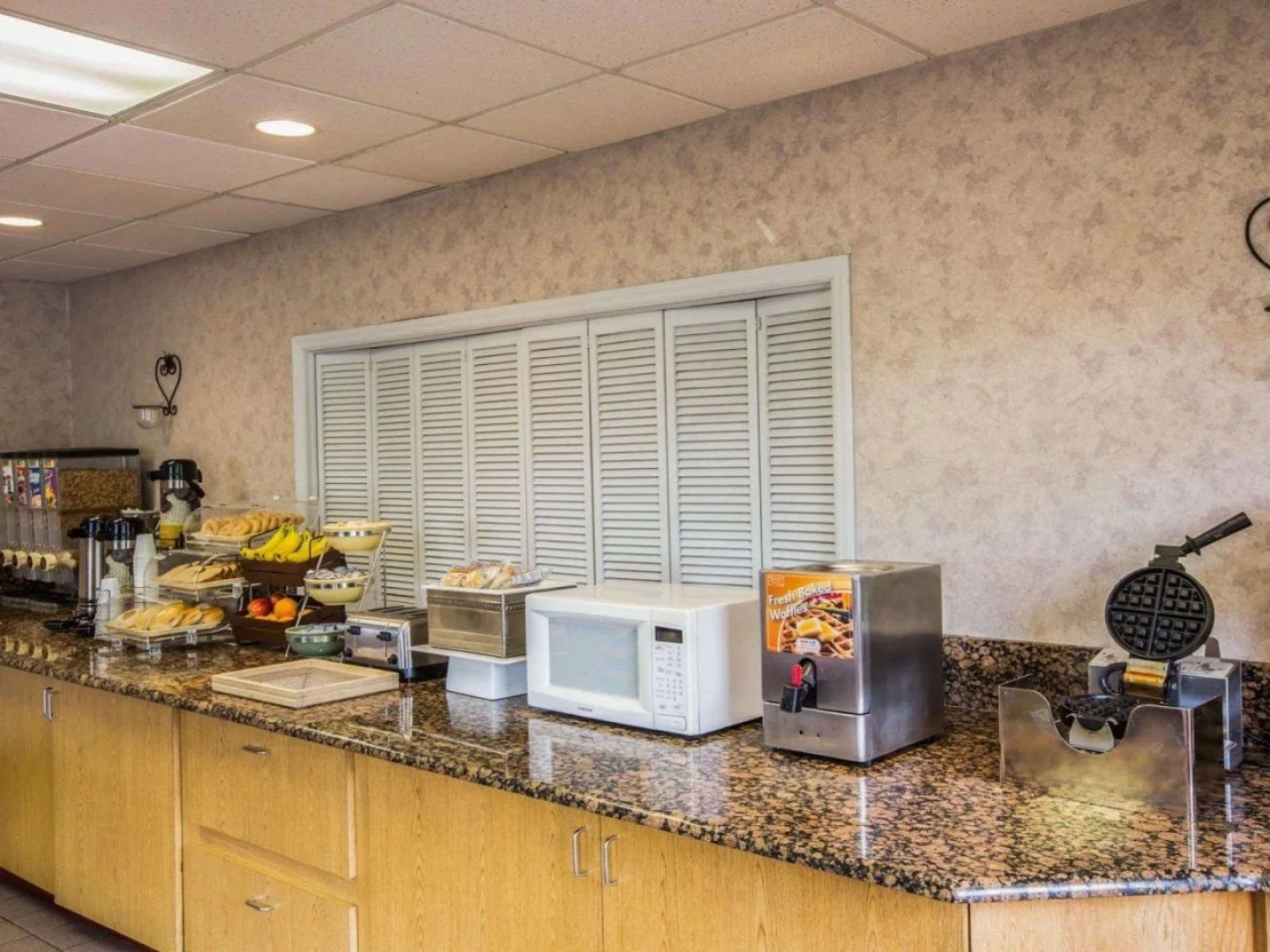 Americas Best Value Inn Pilot Mountain