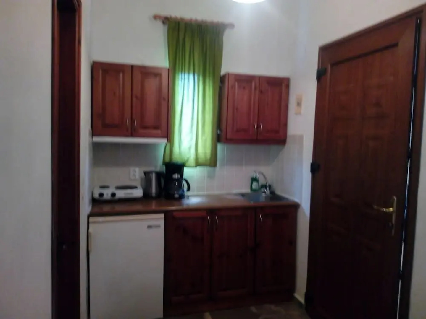 Molivos View Studios