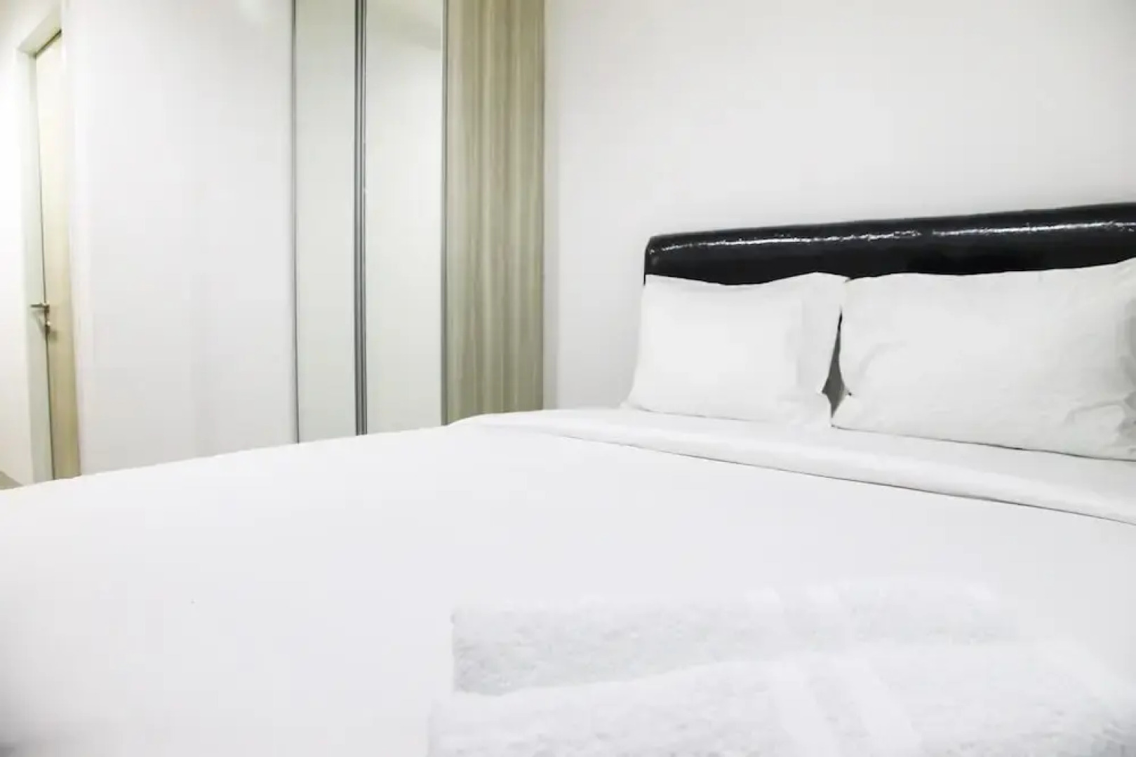 Nice View Studio @ Azalea Suites Apartment