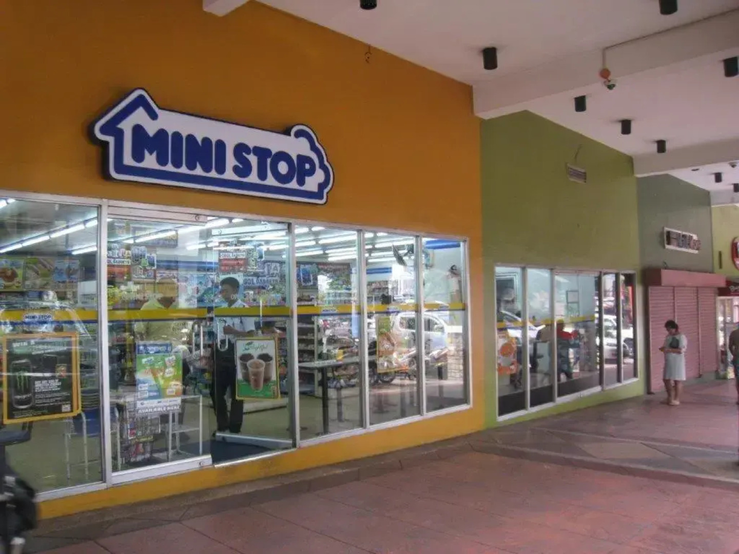 California Garden Square Condo