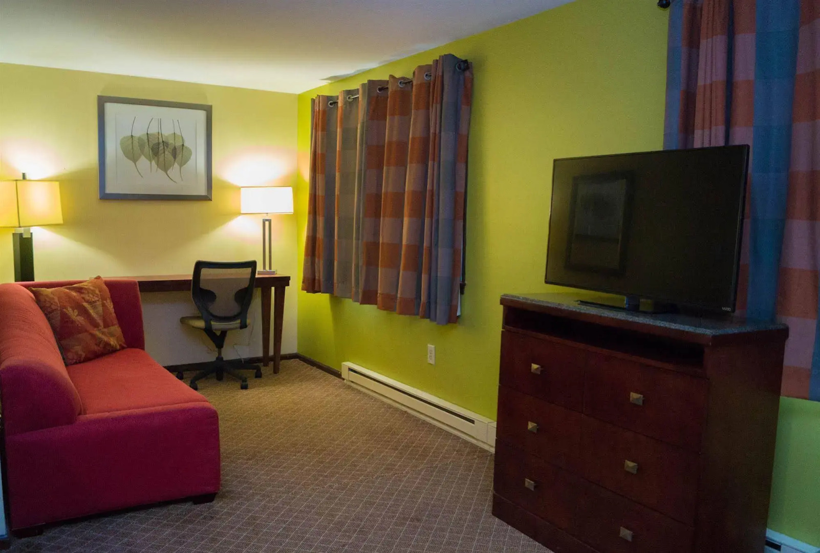 Sullivan Trail Inn & Suites