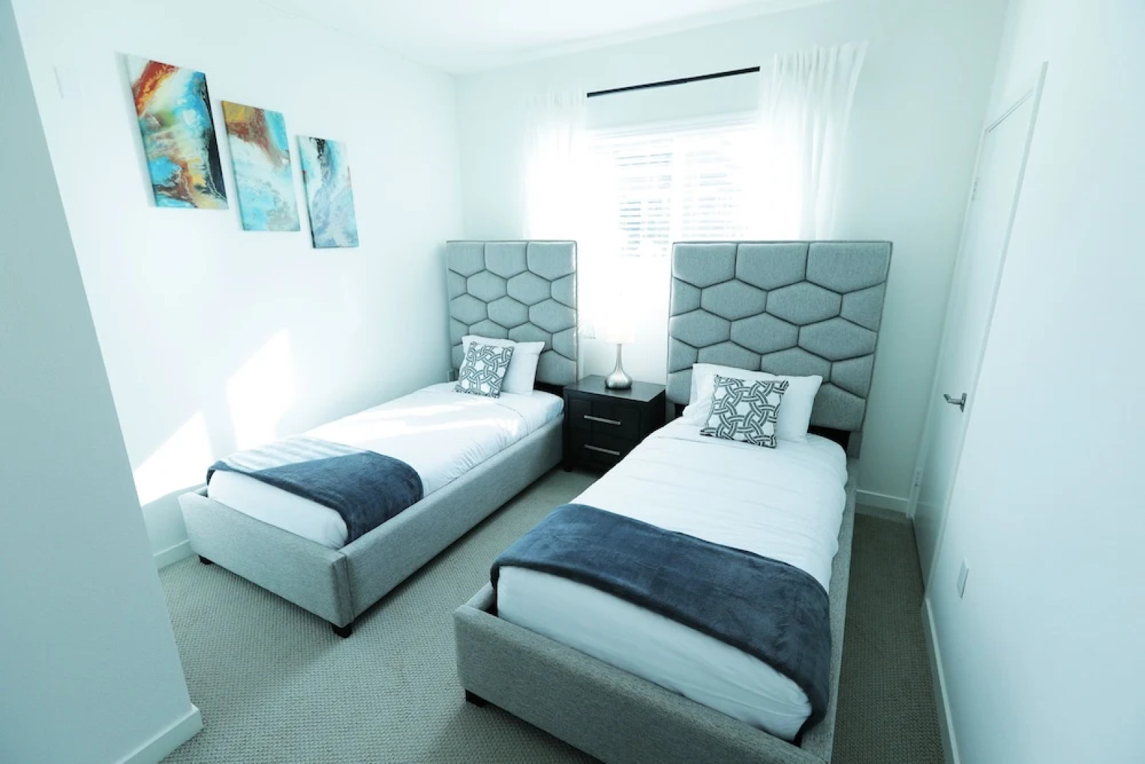 Hollywood Walk Residences