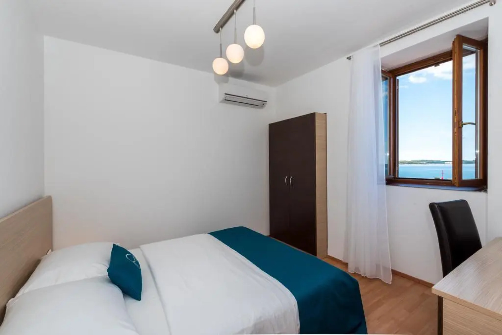 Marina Hotel - Restaurant