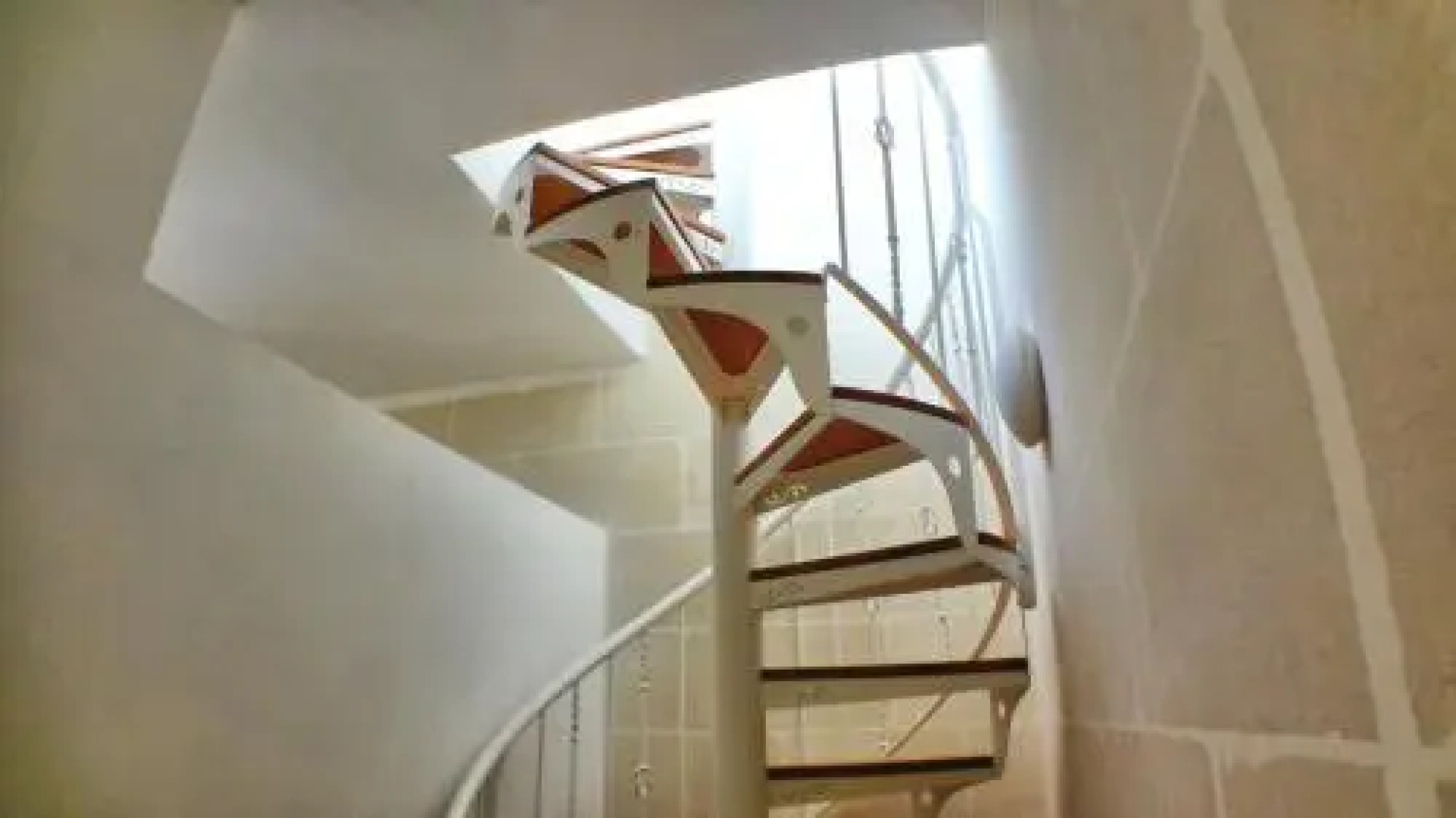 R1103Eri By Euroresort