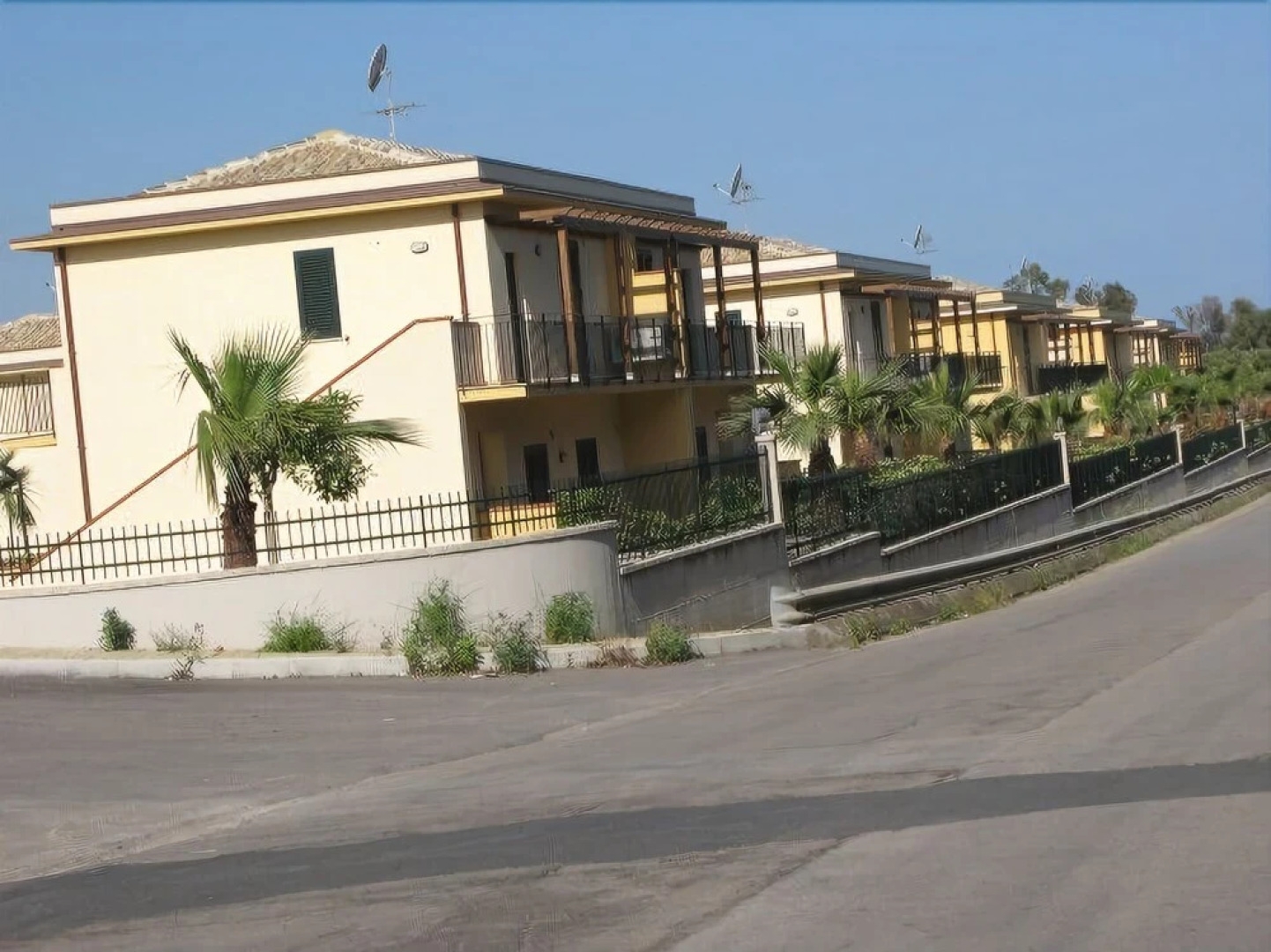 Baia Nebrodi Residence