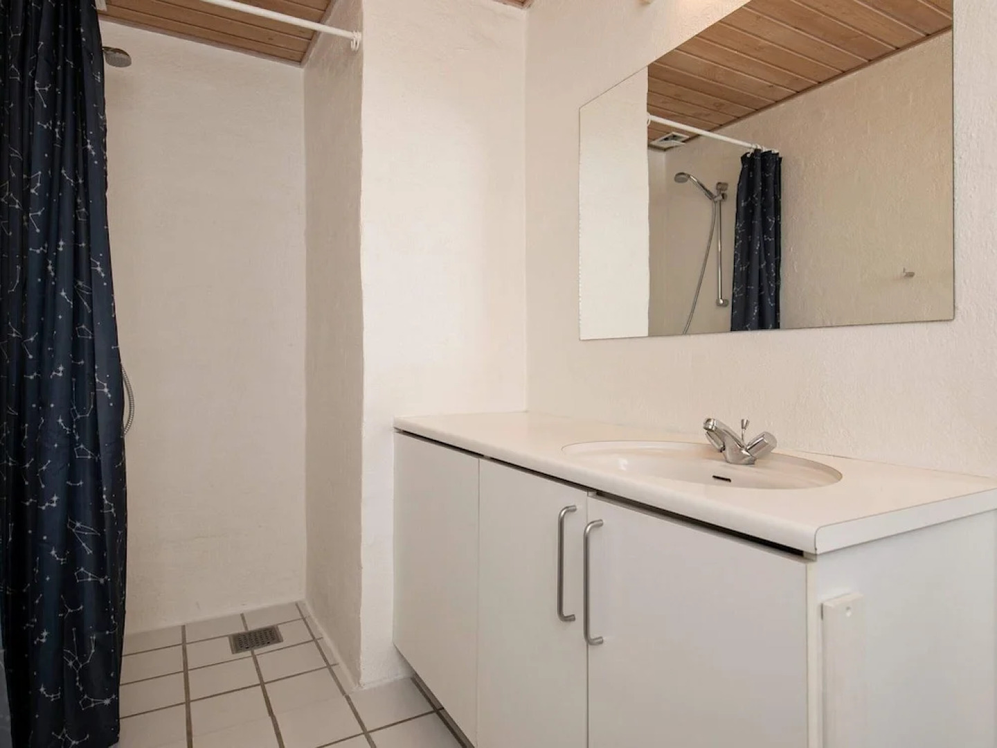 10 Person Holiday Home on a Holiday Park