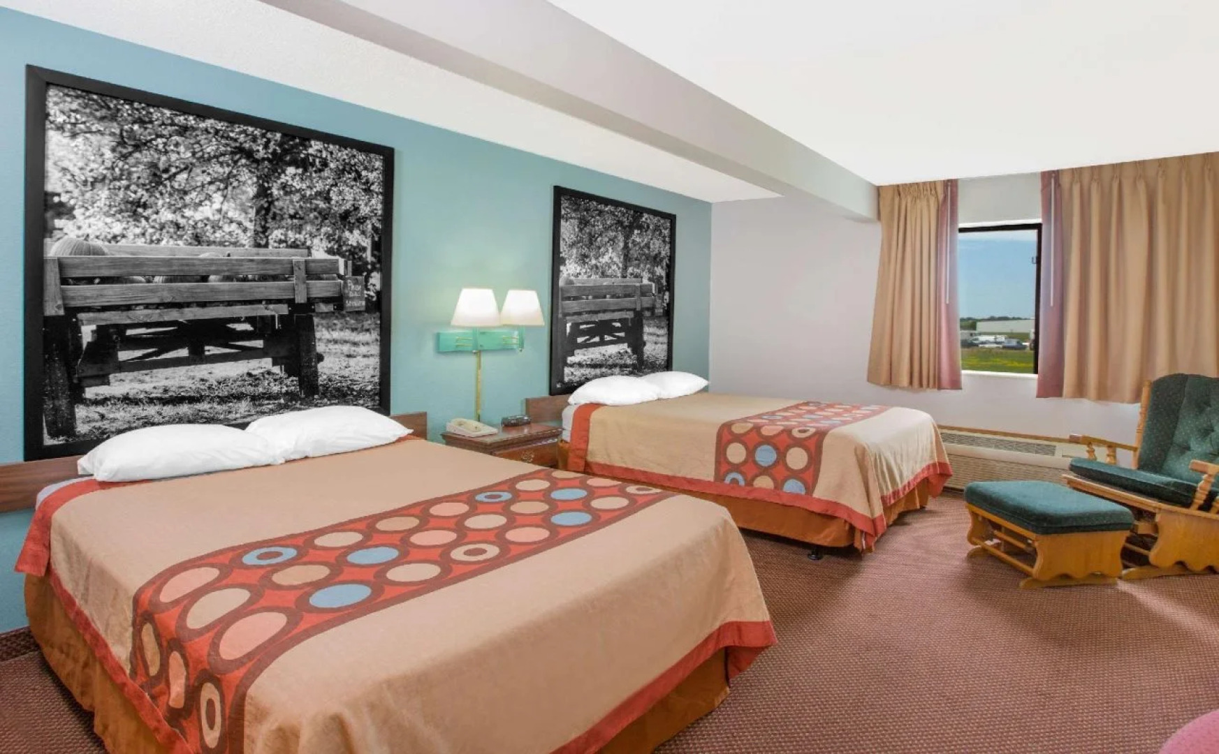 Rodeway Inn near I-35 Lamoni