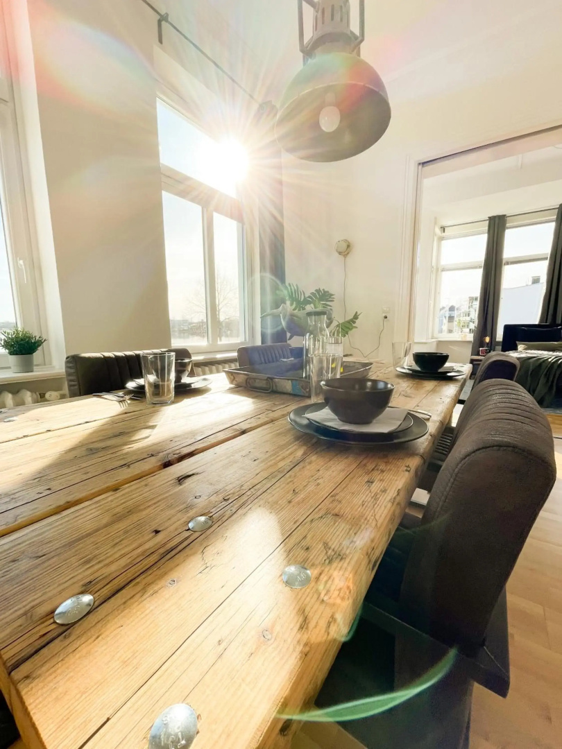 Altbauwohnung mit Schleiblick - Erster Stock
