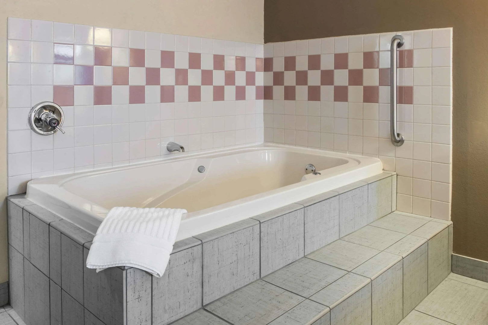 Quality Inn Defiance