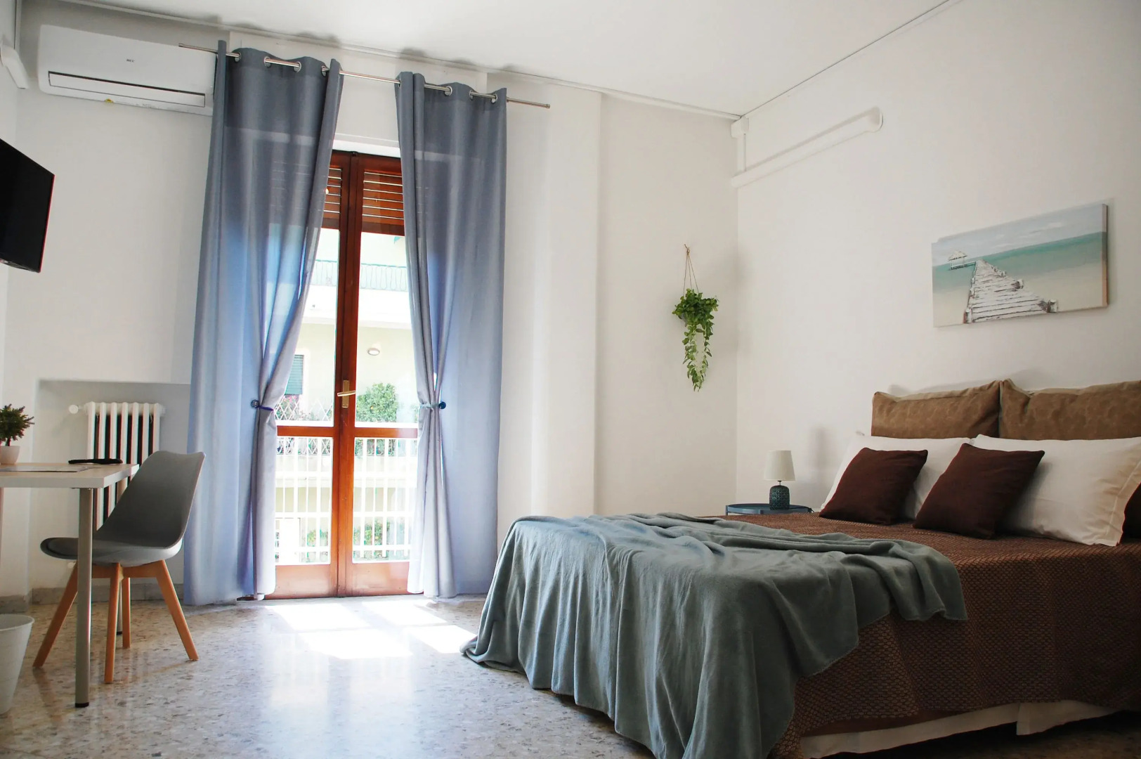 Bari Rooms Central Station