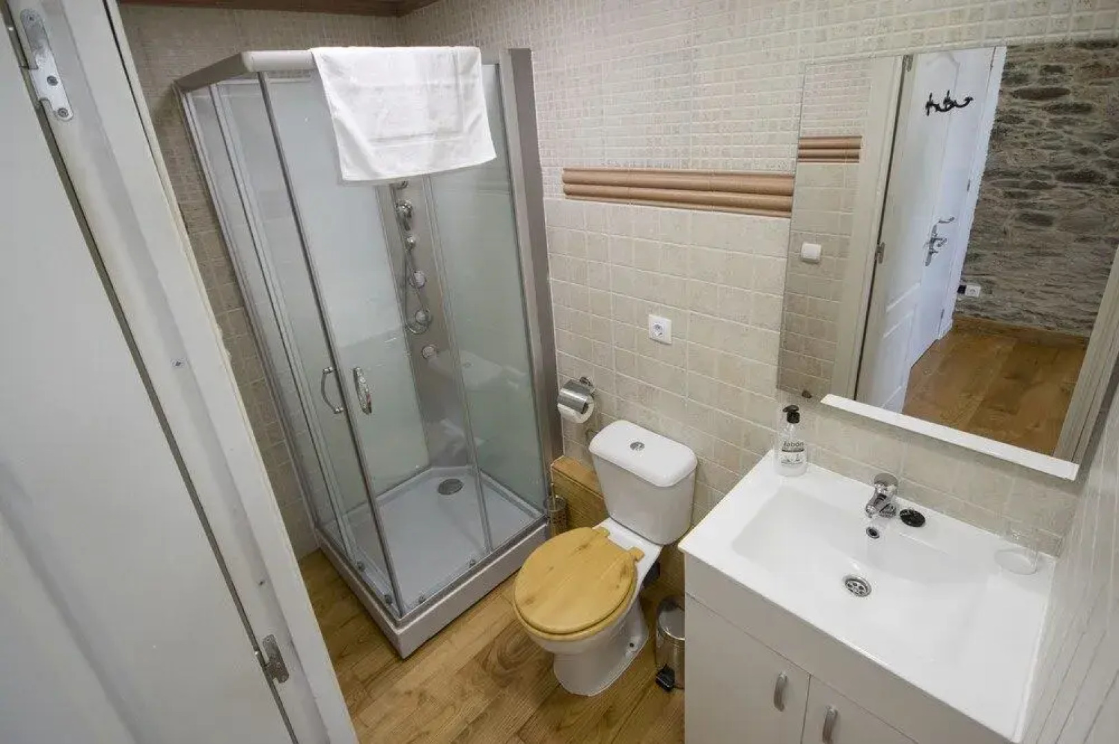 Boutique Hostal La Casona De Sarria