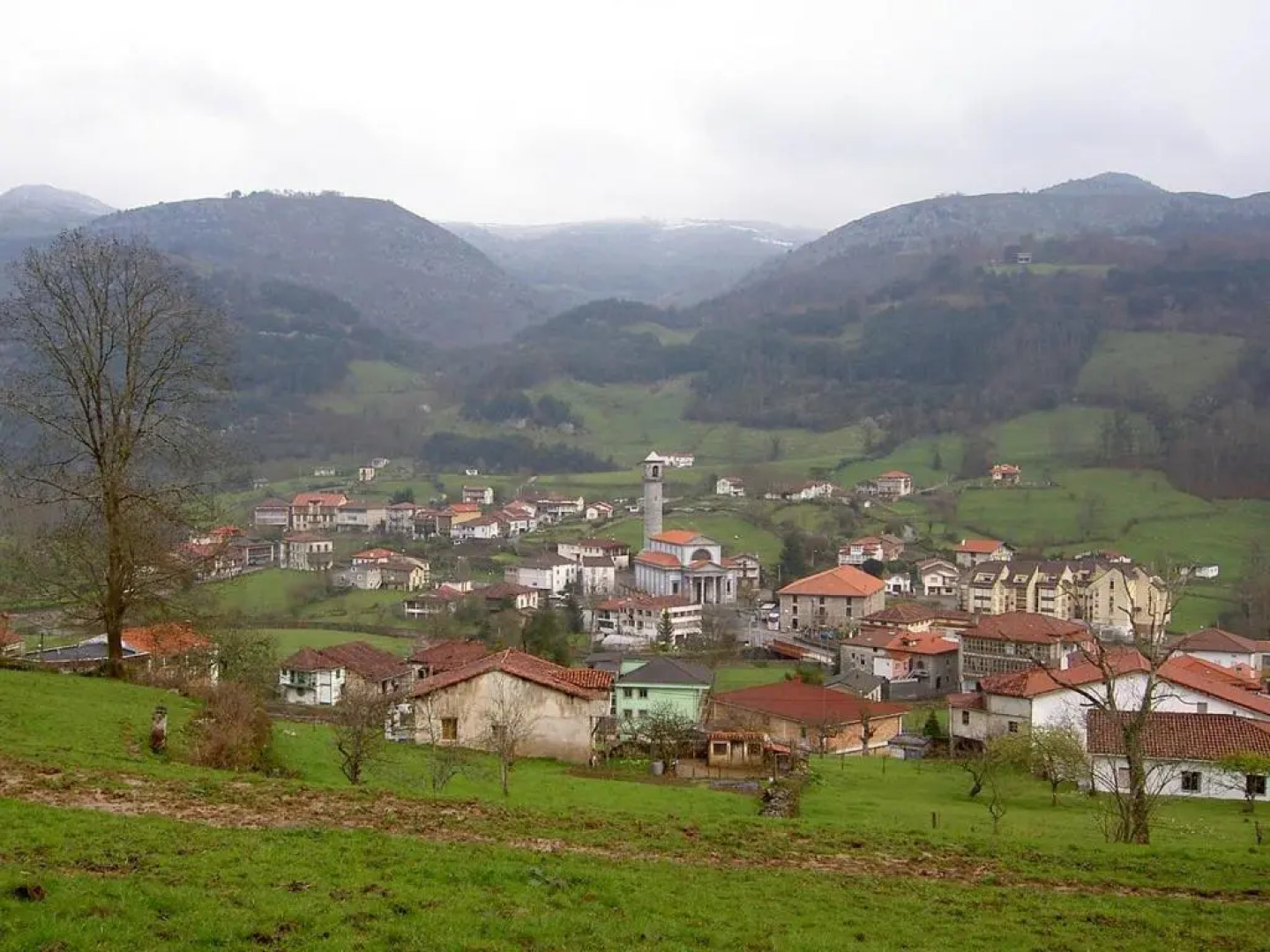 Chalet en la Montaña junto a 2 Ríos en Cantabria